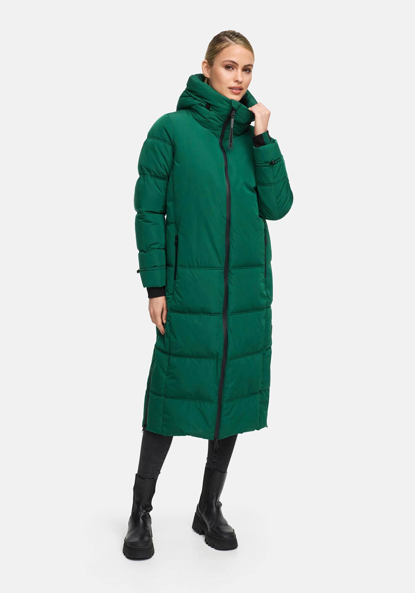 Marikoo Winterjacke "Honiaa" mit Seitenschlitzen für mehr Bewegungsfreiheit