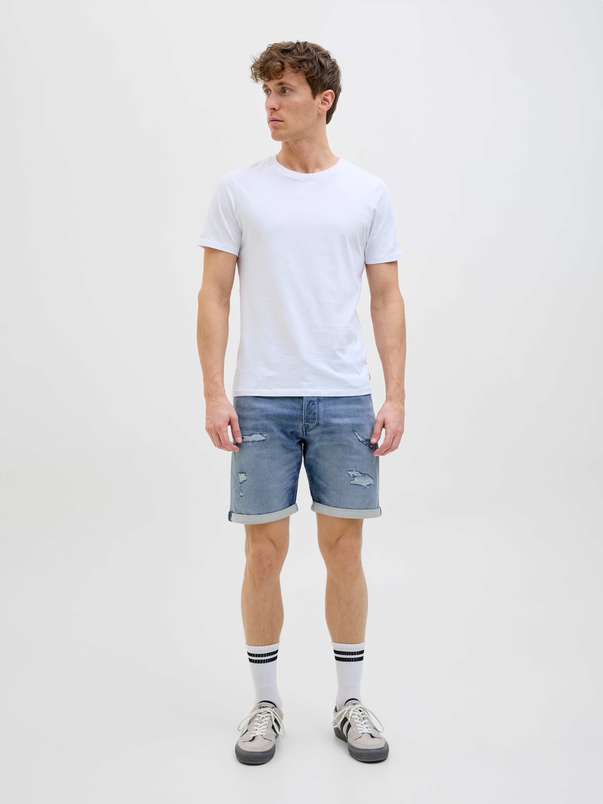 Jack & Jones Shorts »JJIRICK JJICON I.K. SHORTS GE 136 SN«, im Five-Pocket Style