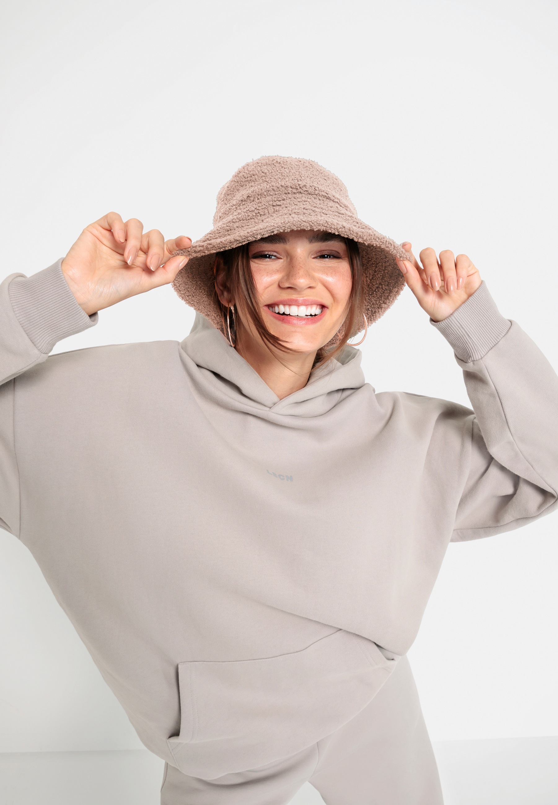LSCN by LASCANA Fischerhut, Outdoorhut Bucket Hat aus Teddy