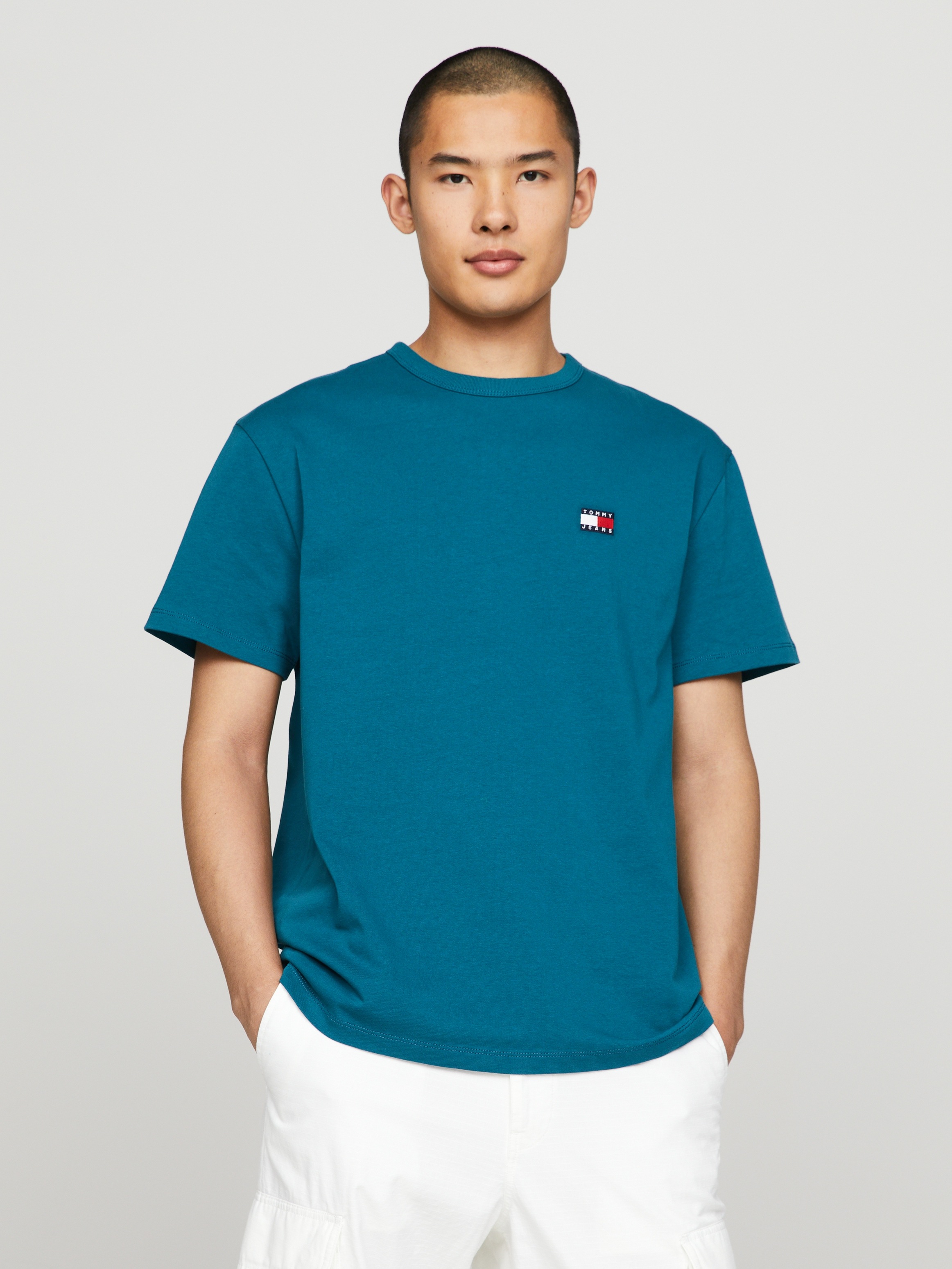 Tommy Jeans T-Shirt "TJM REG BADGE TEE EXT", mit Rundhalsausschnitt günstig online kaufen