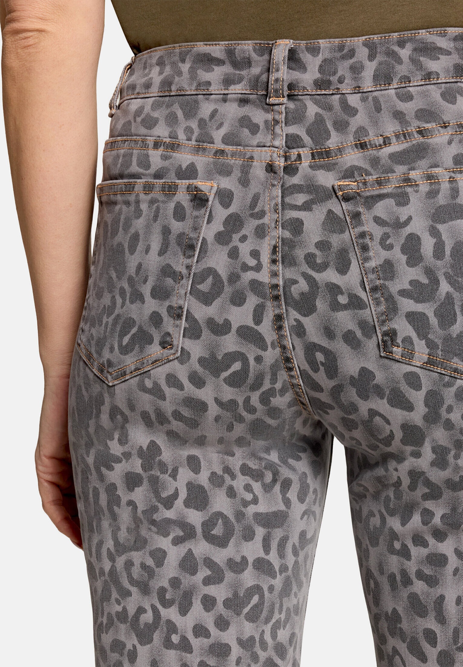 Cartoon Stretch-Jeans »Damen mit Muster«