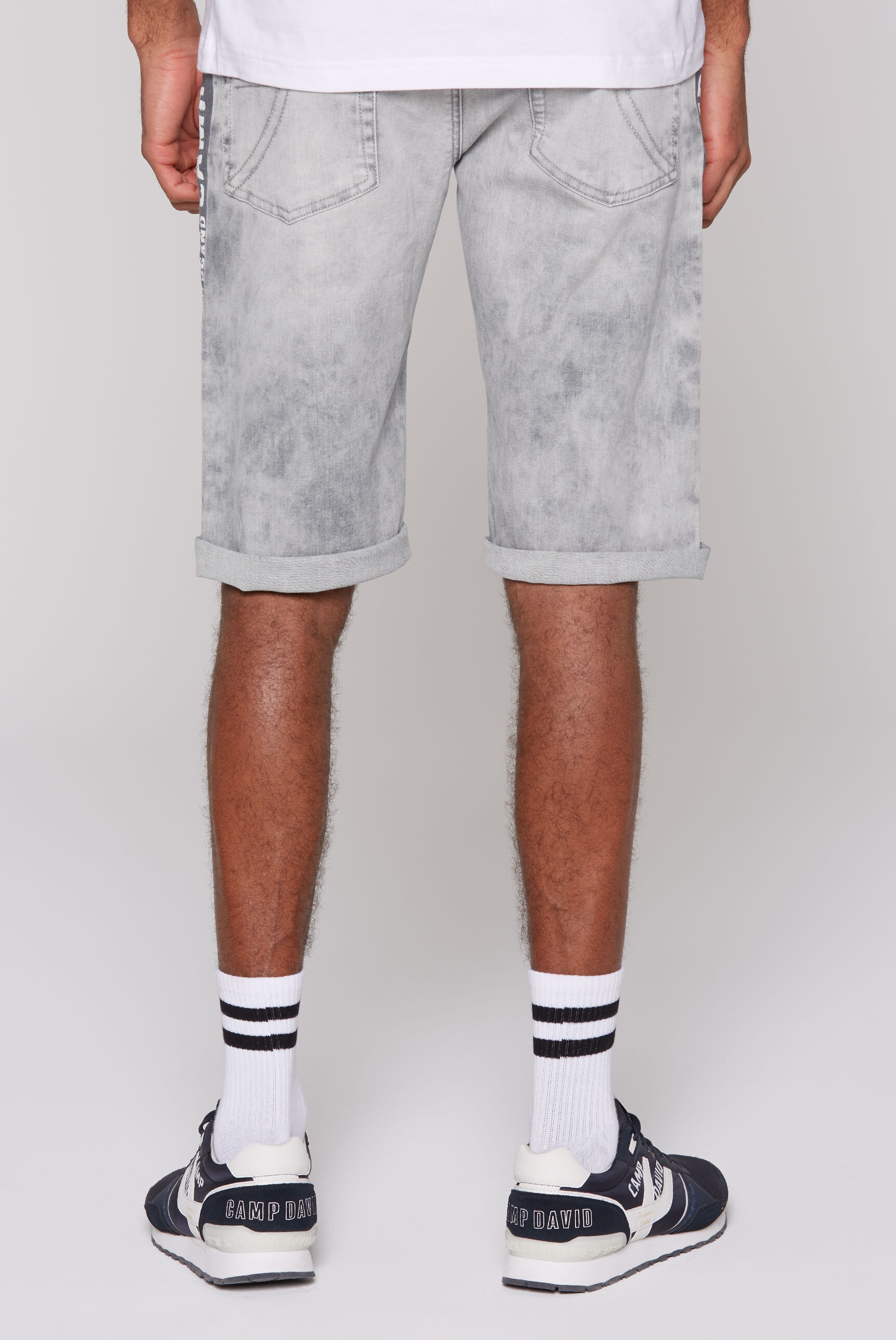 CAMP DAVID Jeansshorts, mit Turn-Up Saum