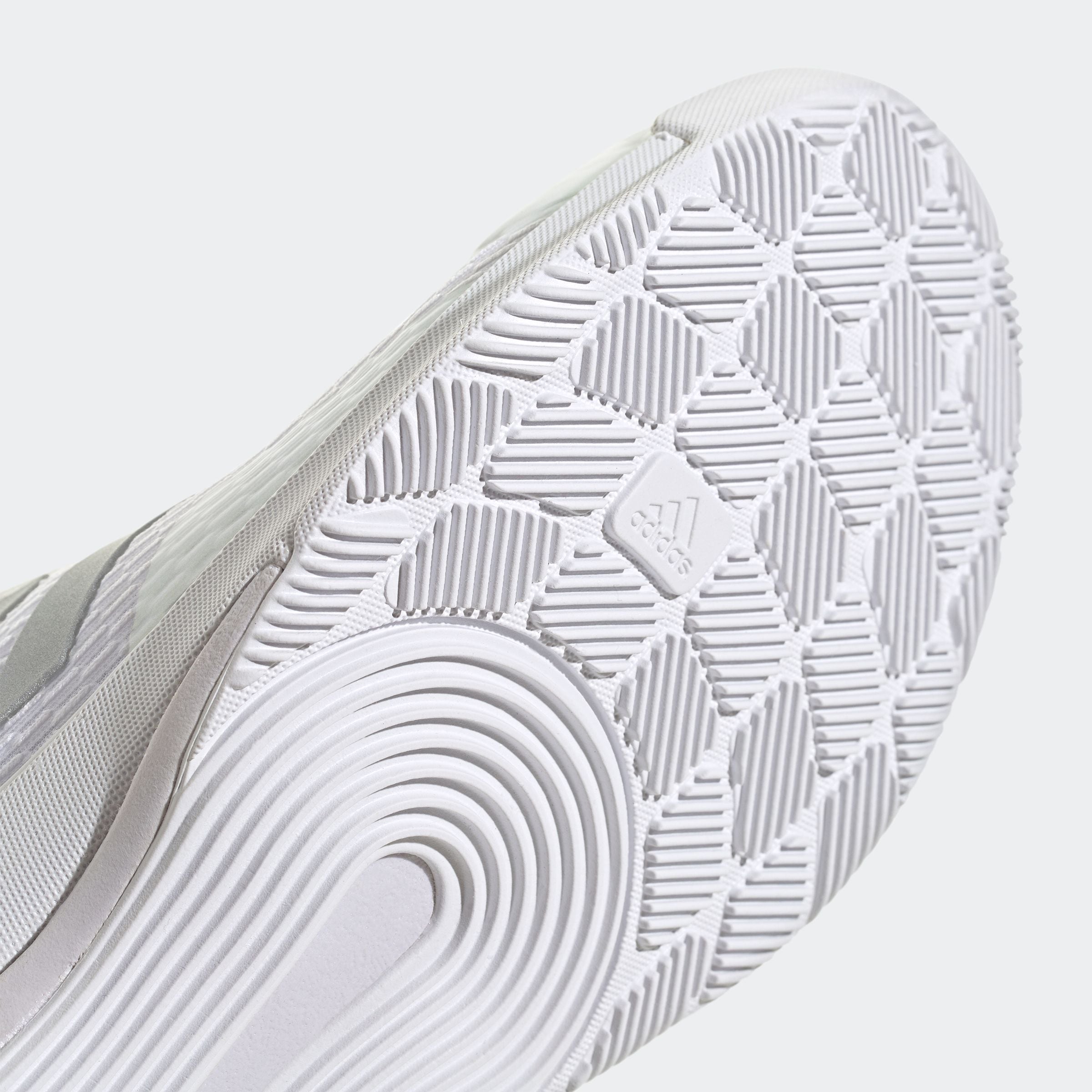 adidas Performance Hallenschuh »NOVAFLIGHT 2 INDOOR«, besonders geeignet für Volleyball und Basketball