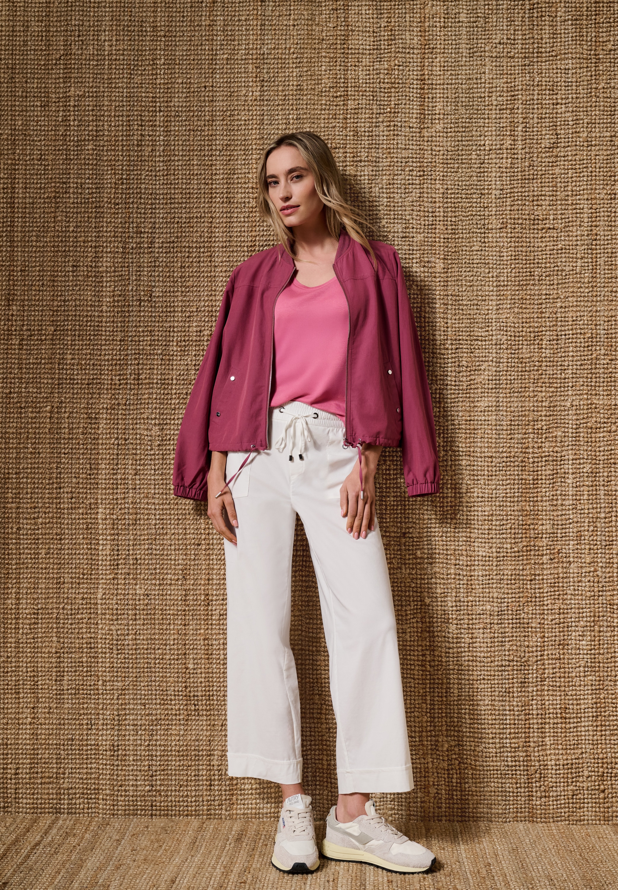 STREET ONE Stoffhose »Style Amalia«  Sommerhose mit elastischem Bund und Tunnelzug
