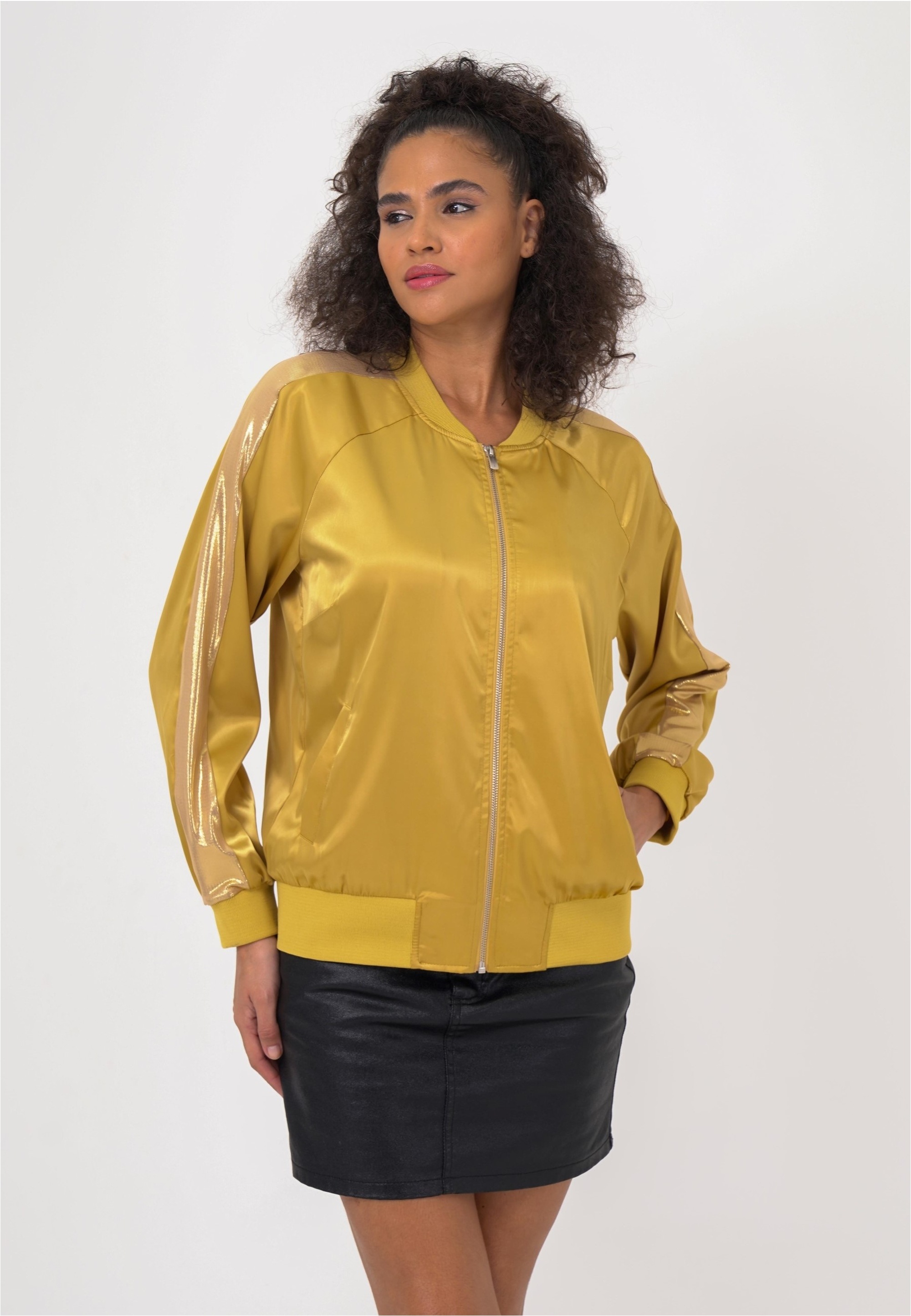 Thumbnail - freshlions Bomberjacke "Aurelia" 1 Stk. tlg. im sportlichen Design