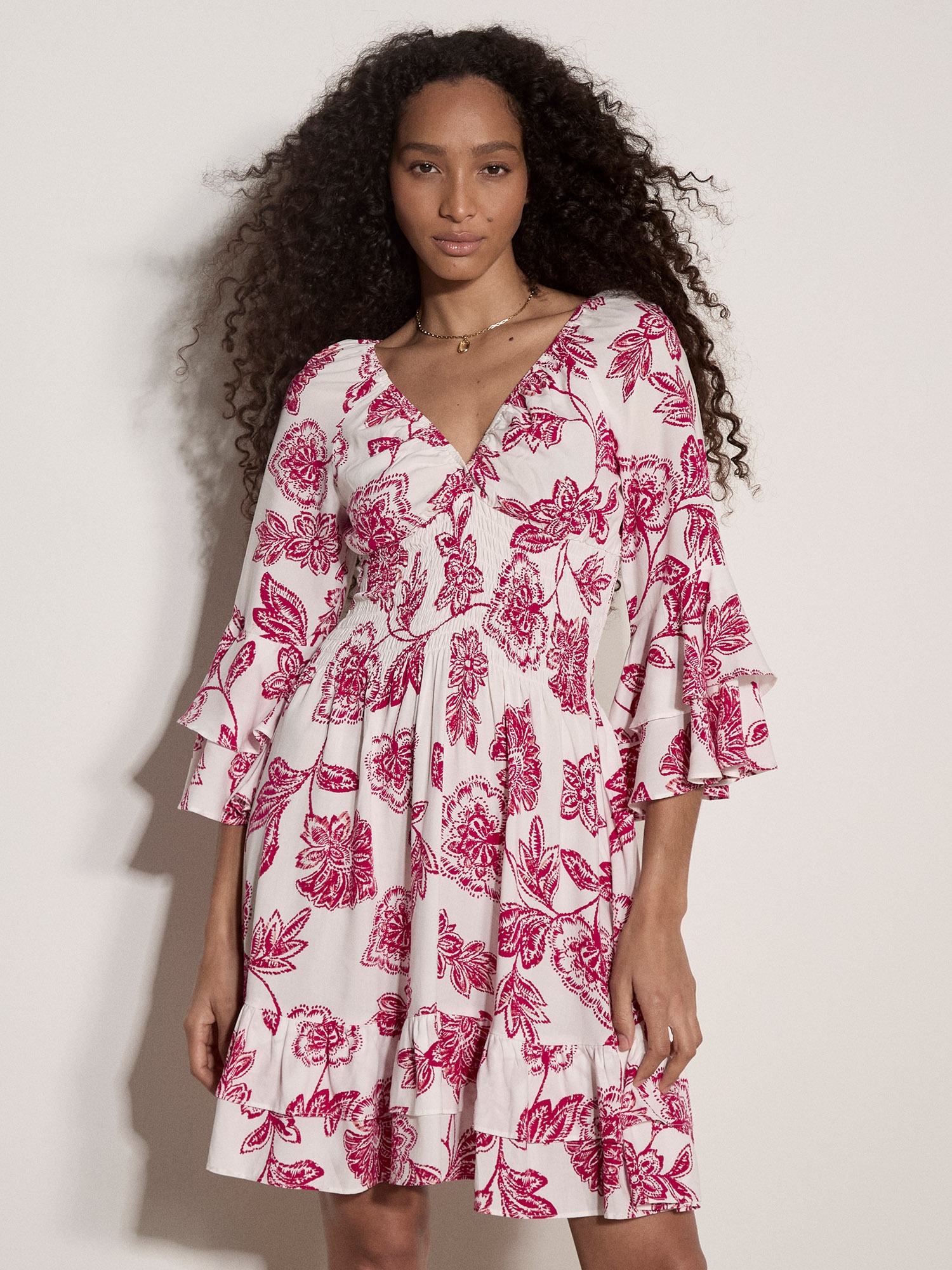 Apricot Minikleid "Geblümtes Sarasa-Minikleid" mit Rüschen