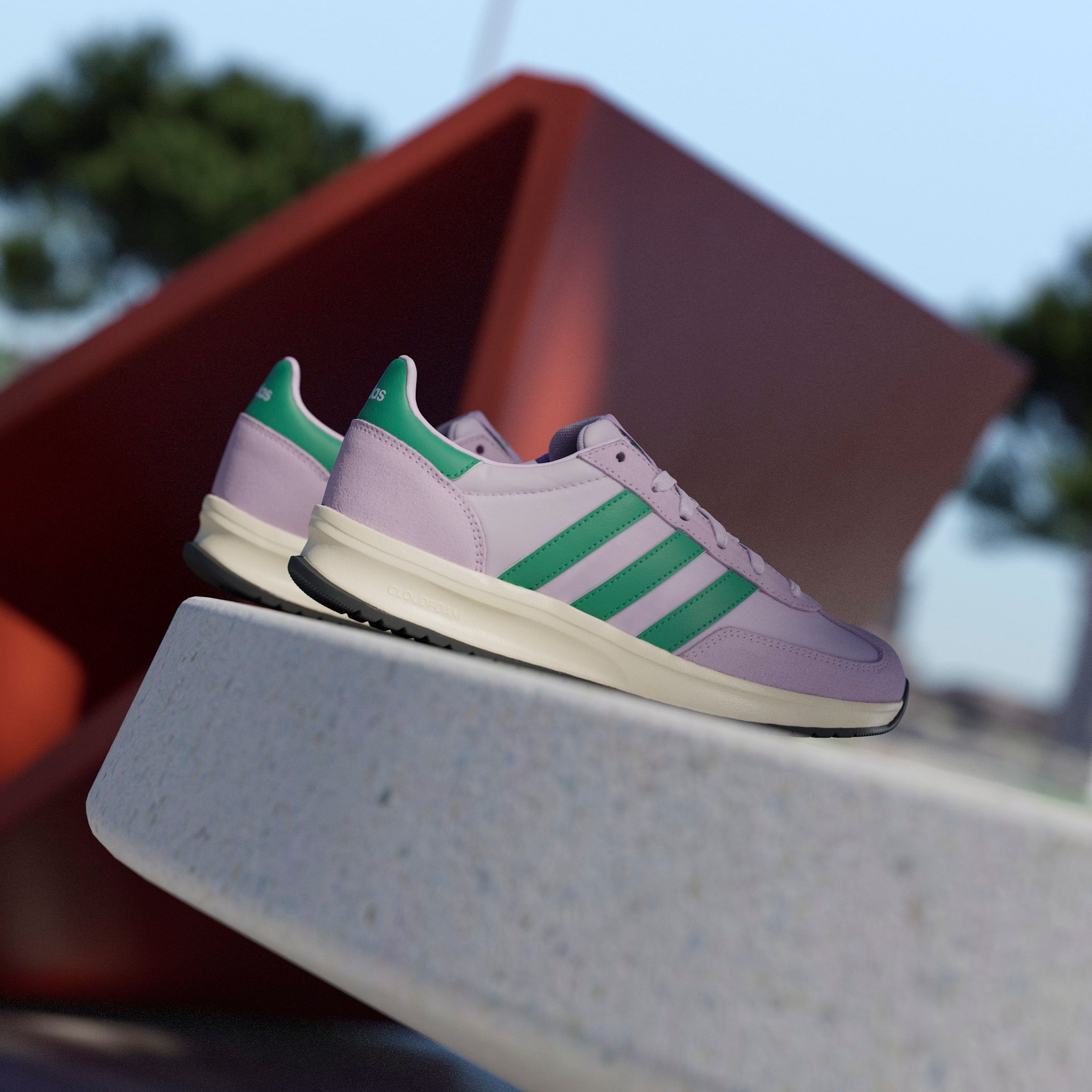 adidas Sportswear Sneaker »RUN 70S 2.0«, inspiriert vom Design des SL72