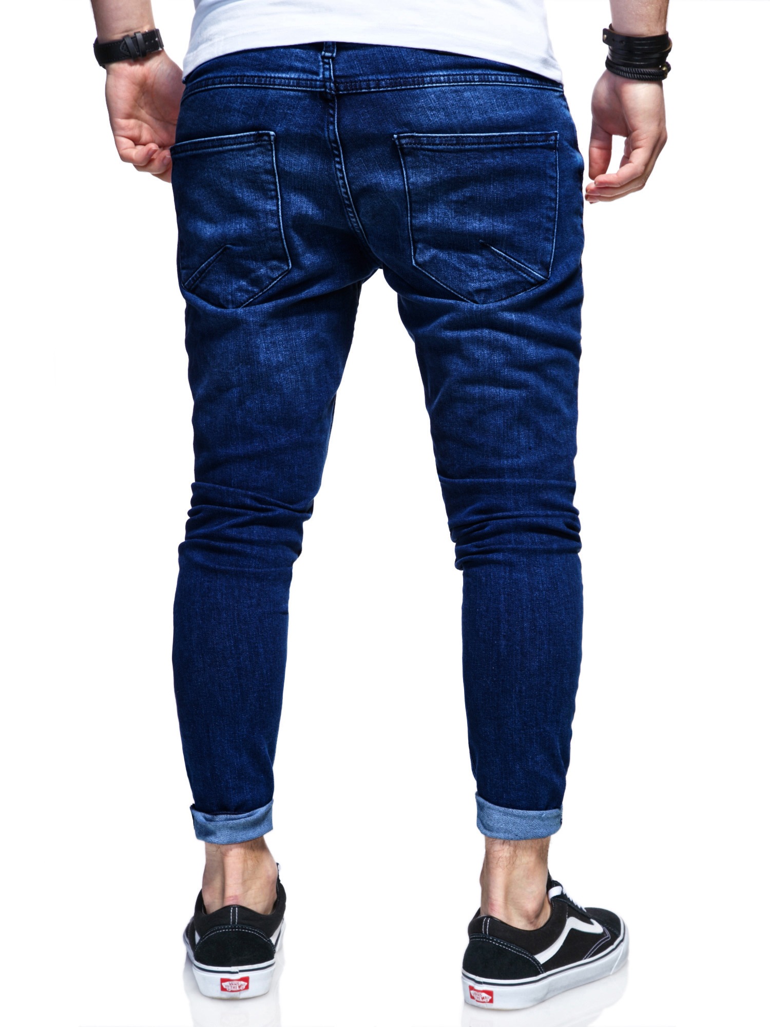 behype Slim-fit-Jeans »EIKE«, mit trendigen Used-Elementen