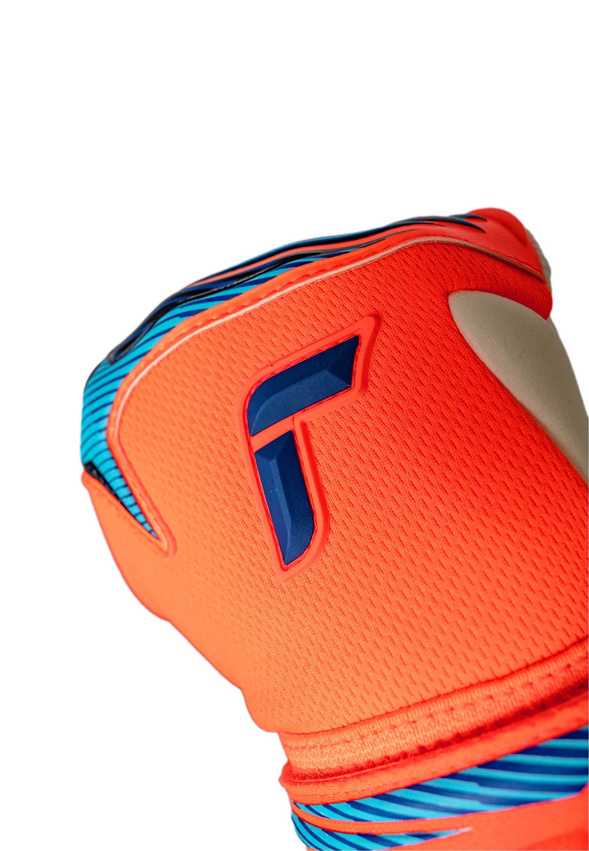 Reusch Torwarthandschuhe »Attrakt Gold X NC« mit mit Full Strap-Verschluss