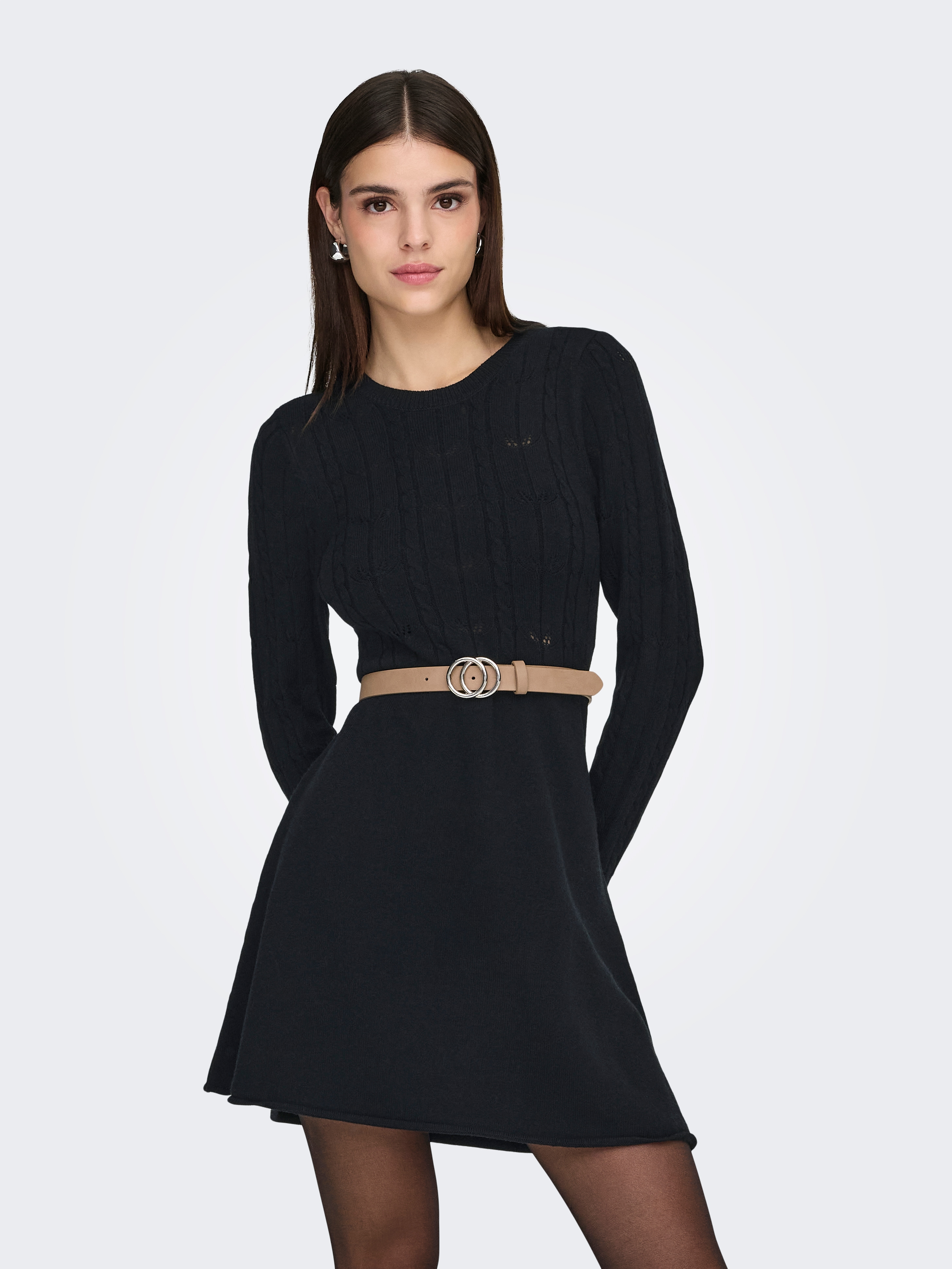 ONLY Strickkleid "ONLKATIA LIFE LS O-NECK CABL DRES EX KNT" Viskosemischung, regular fit, Rundhals