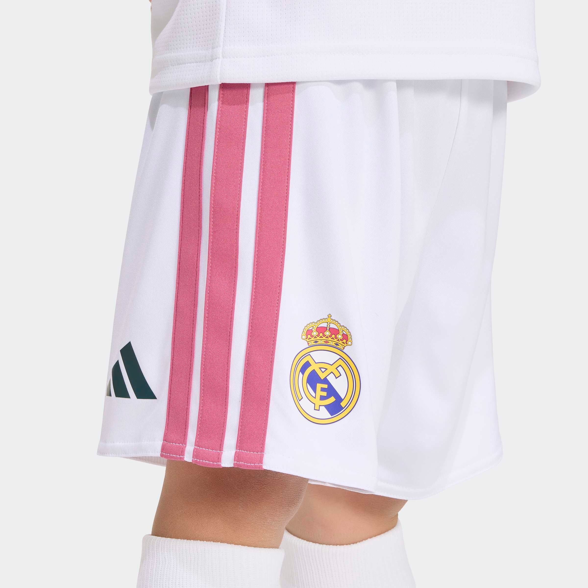 adidas Performance T-Shirt & Shorts »REAL MADRID 26/27 KIDS HEIMSET« für Fußball, mit Climacool Technologie, regulärer Schnitt