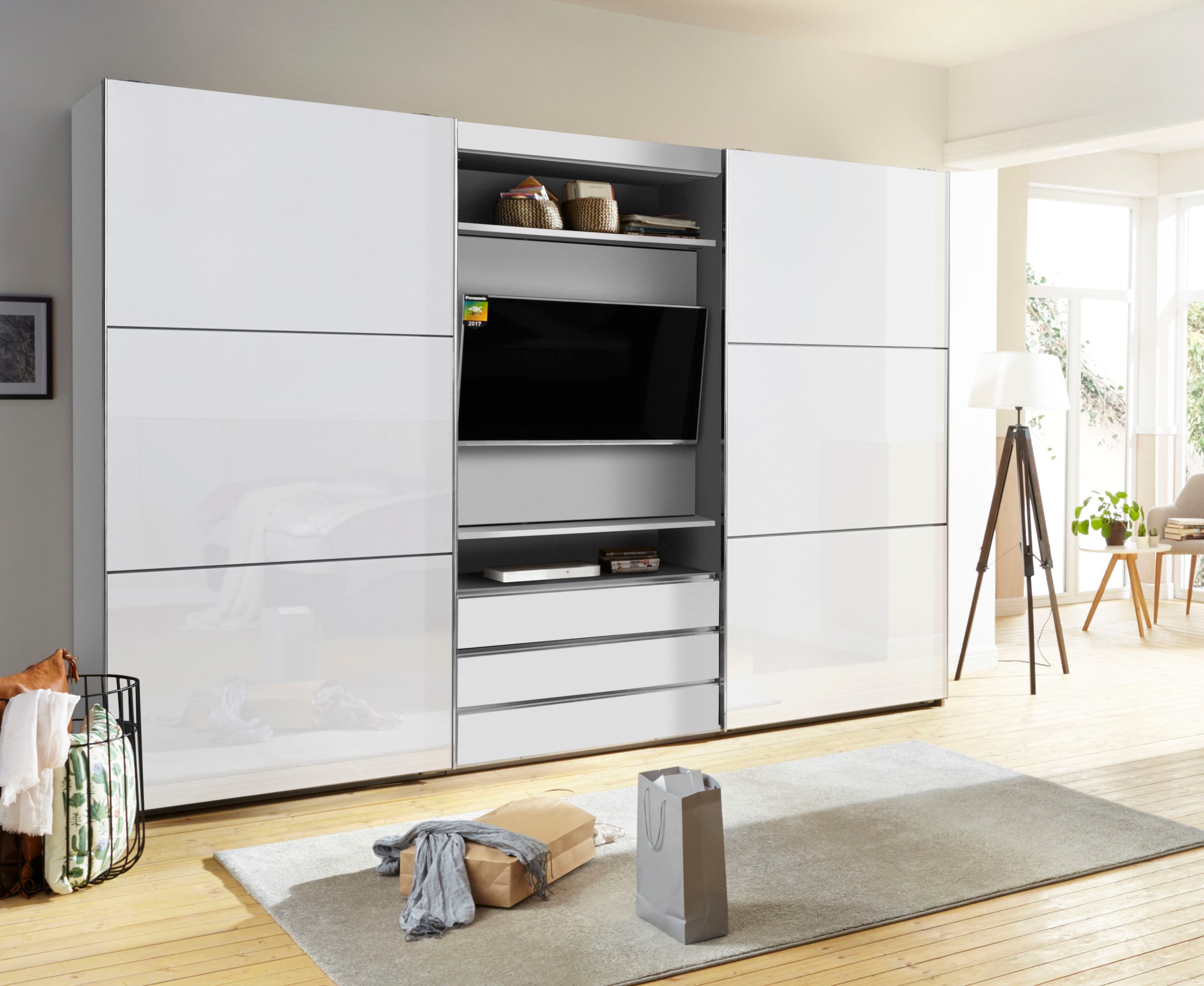 Wimex Schwebetürenschrank "Magic by fresh to go", tolles EXTRA: mit drehbarem TV-Element, Fronten aus Glas