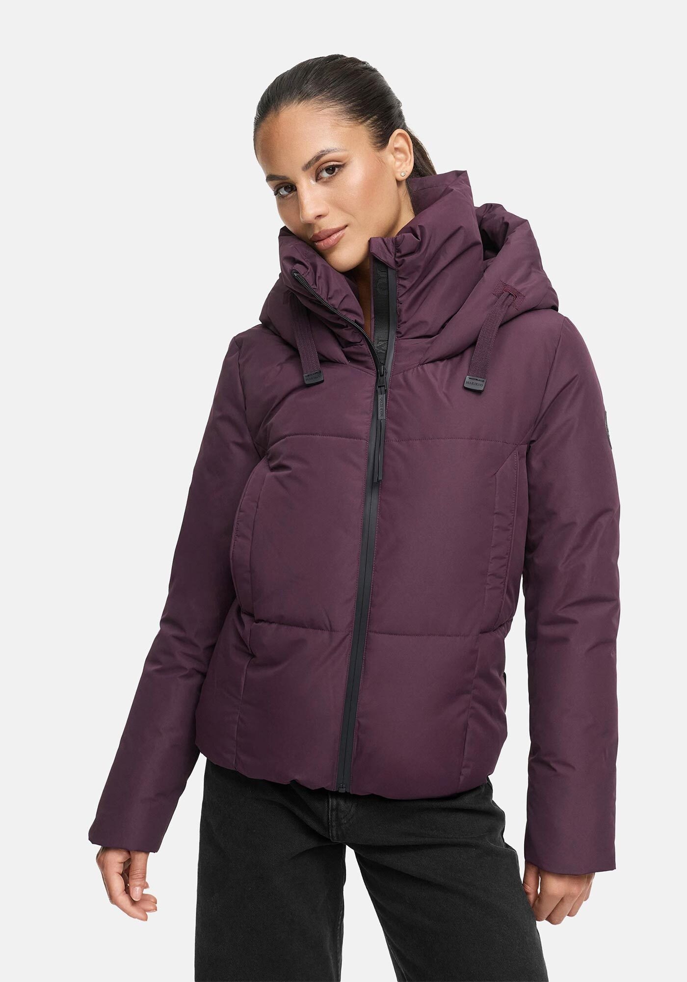 Marikoo "Ninikaa" kurze Winterjacke mit extra hohem Windschutzkragen