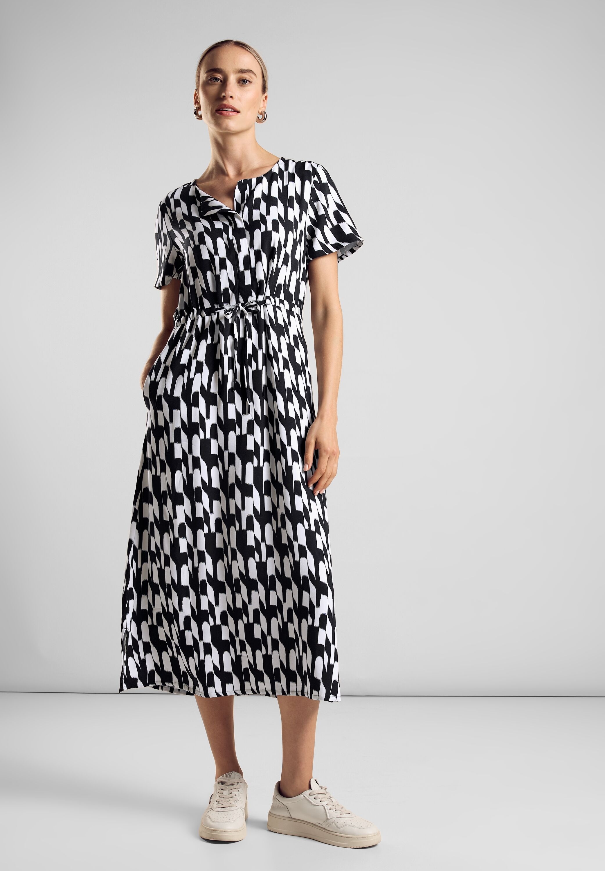 STREET ONE Midikleid Ohne Taschen mit Allover-Druck günstig online kaufen