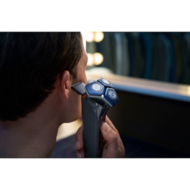 Philips Elektrorasierer »Shaver Series 7000 S7887/63«, Reinigungsstation,  ausklappbarer Präzisionstrimmer, 4 Reinigungskartuschen, Ladestand, Etui,  mit SkinIQ Technologie | Sale bei BAUR