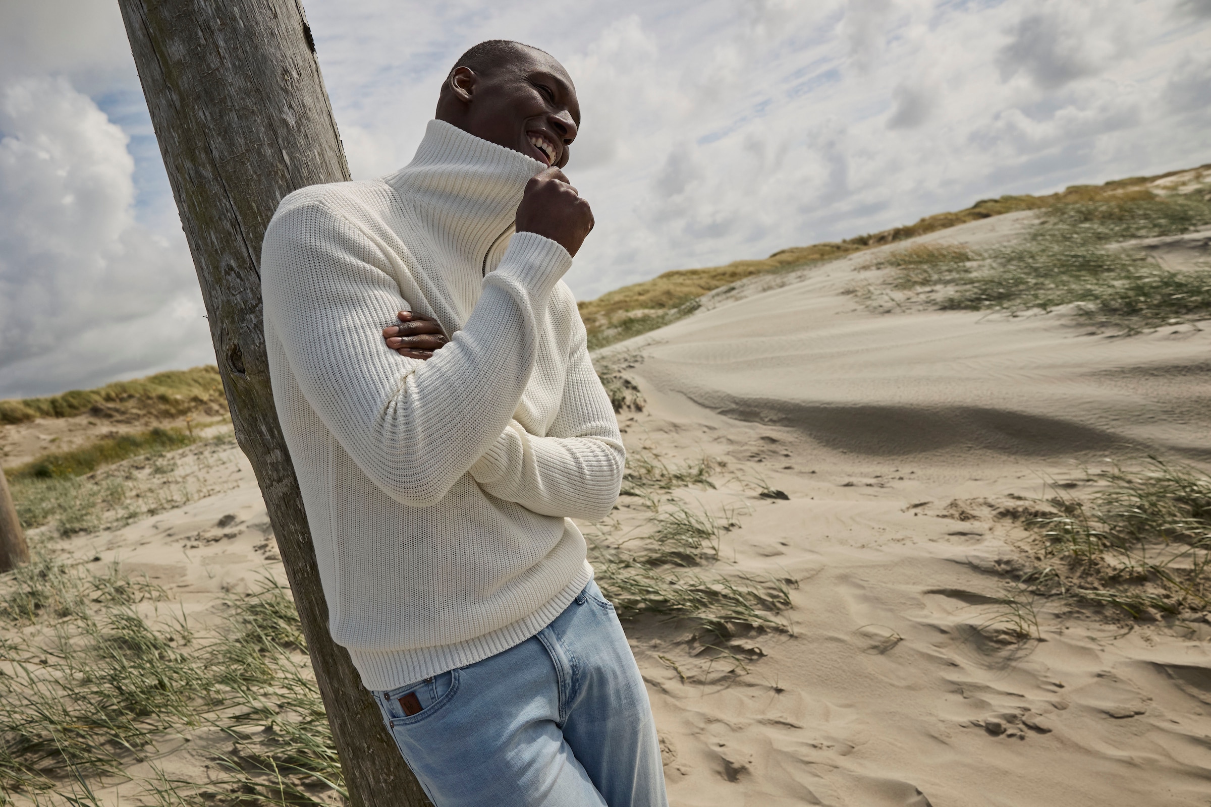 Bruno Banani Troyer modischer weiter Kragen