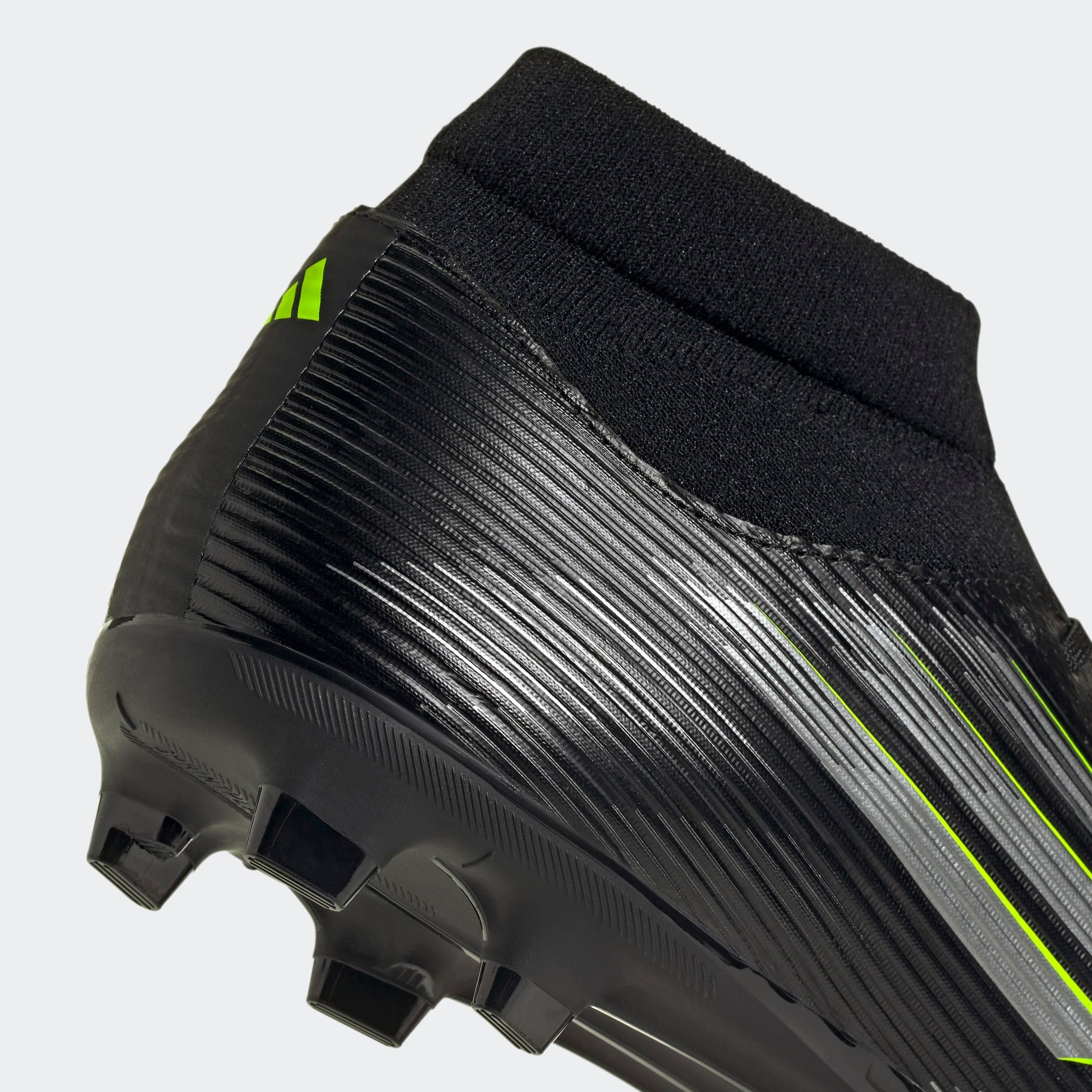adidas Performance Fußballschuh »F50 LEAGUE MITTELHARTE/HART- UND ASCHENPLÄTZE E«, geeignet für Rasen- und Kunstrasenplätze