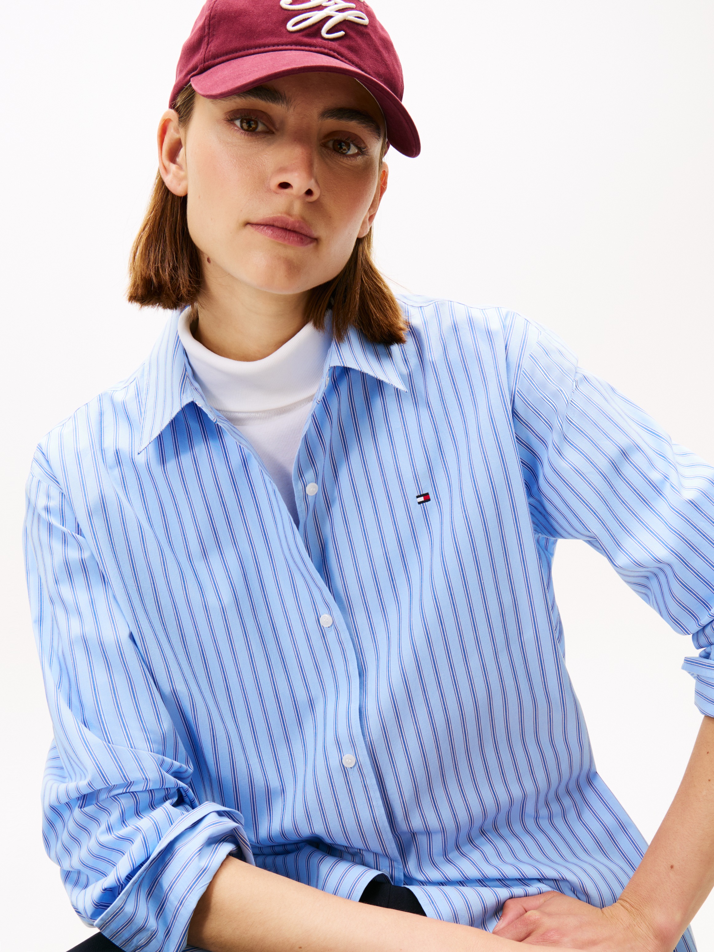 Tommy Hilfiger Hemdbluse "ESS POPLIN EASY FIT SHIRT" mit abgerundetem Saum günstig online kaufen