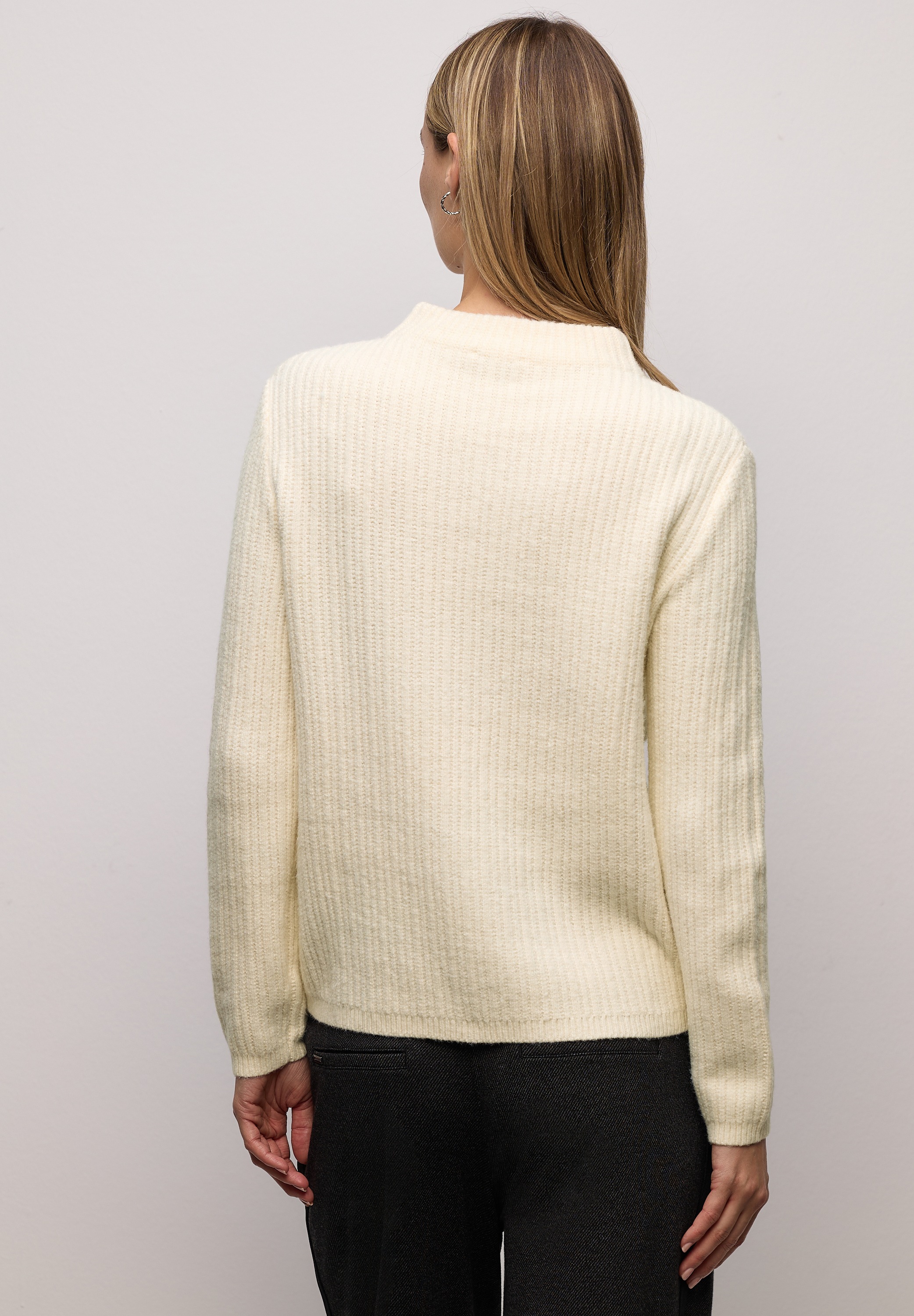 Stehkragenpullover STREET ONE, Damen, Gr. 36, soft beige, Web, 37% Baumwolle, 34% Polyacryl, 26% Polyester, 3% Elasthan, unifarben, normal normal, hoch geschlossener Ausschnitt, Rippbündchen, Pullover Stehkragenpullover, mit Struktur-Optik 2