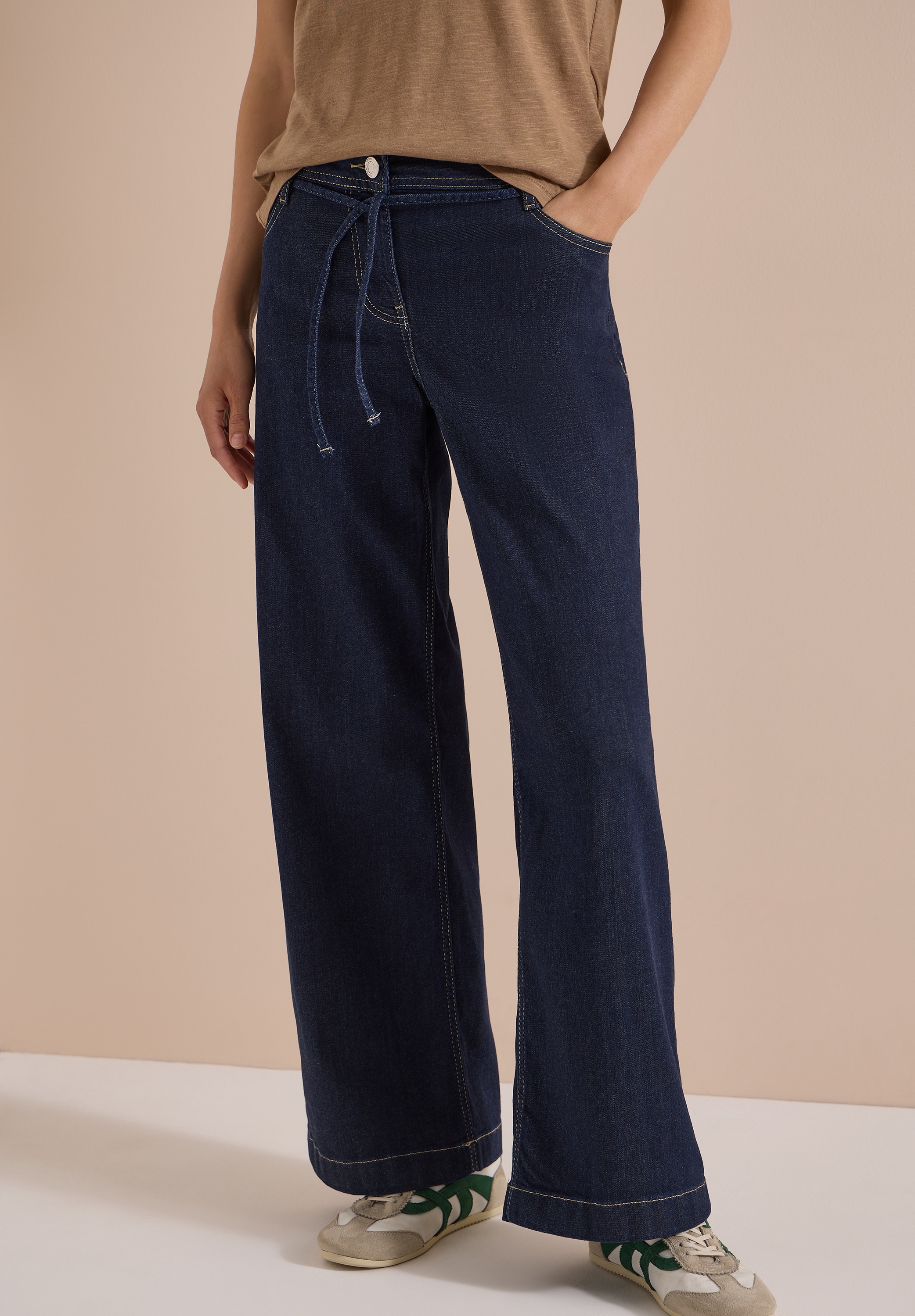 Cecil Loose-fit-Jeans "Style Neele" Wide Rinsed mit Stretch