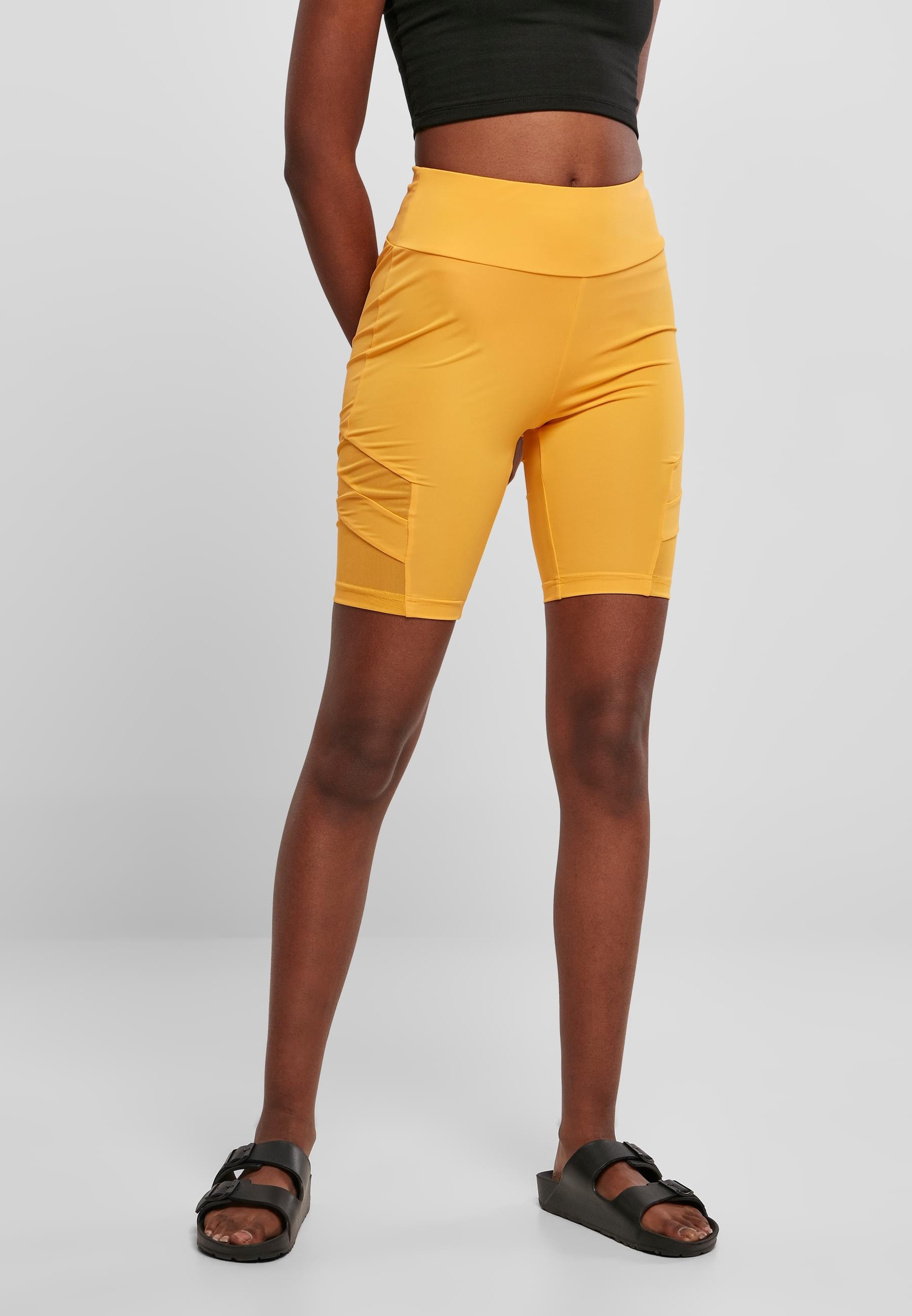 URBAN CLASSICS Stoffhose »Urban Classics Damen Ladies High Waist Tech Mesh Cycle Shorts«, (1 tlg.)