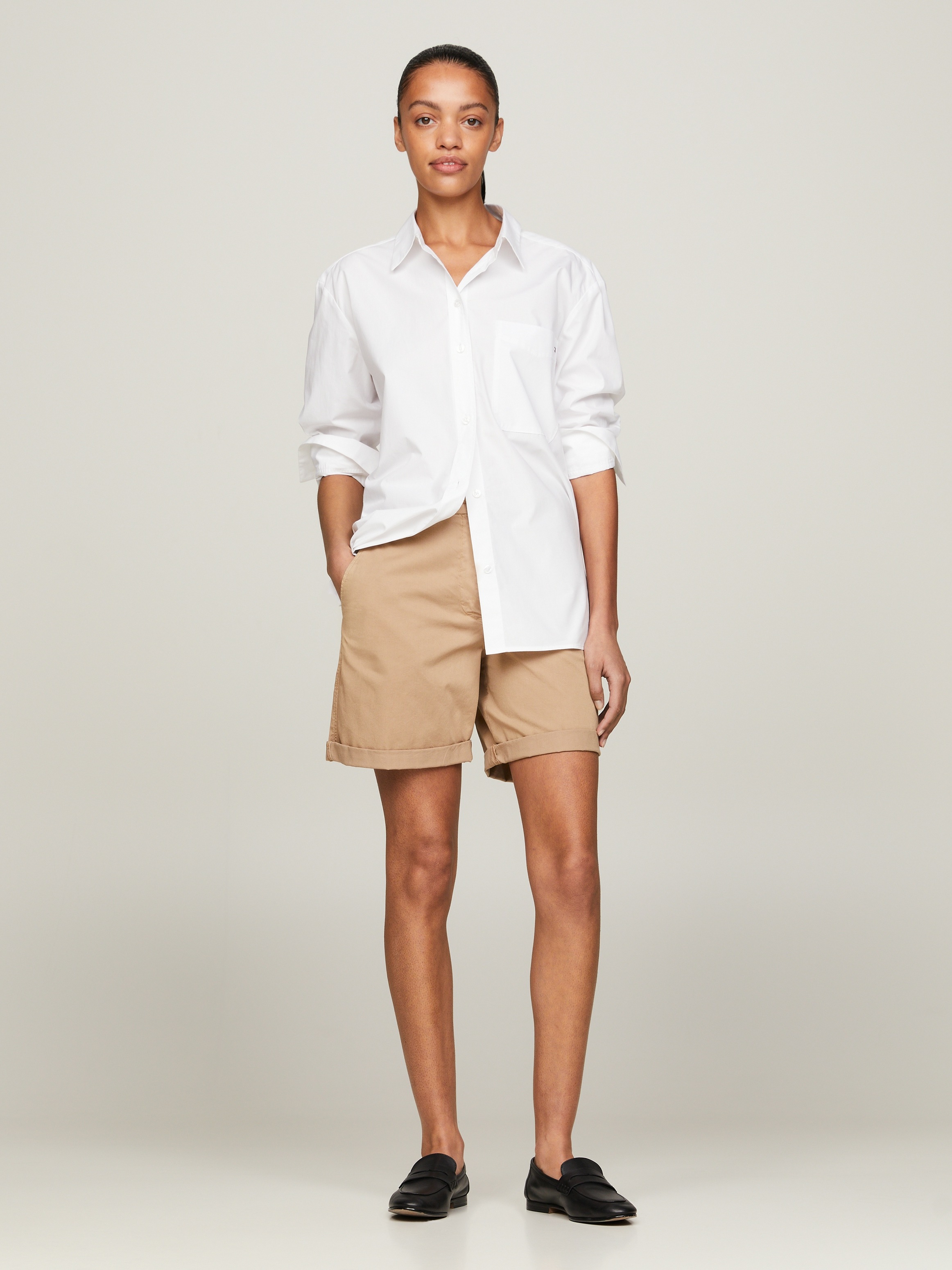 Tommy Hilfiger Chinoshorts »CO BLEND GMD CHINO SHORT«, mit Umschlagsaum