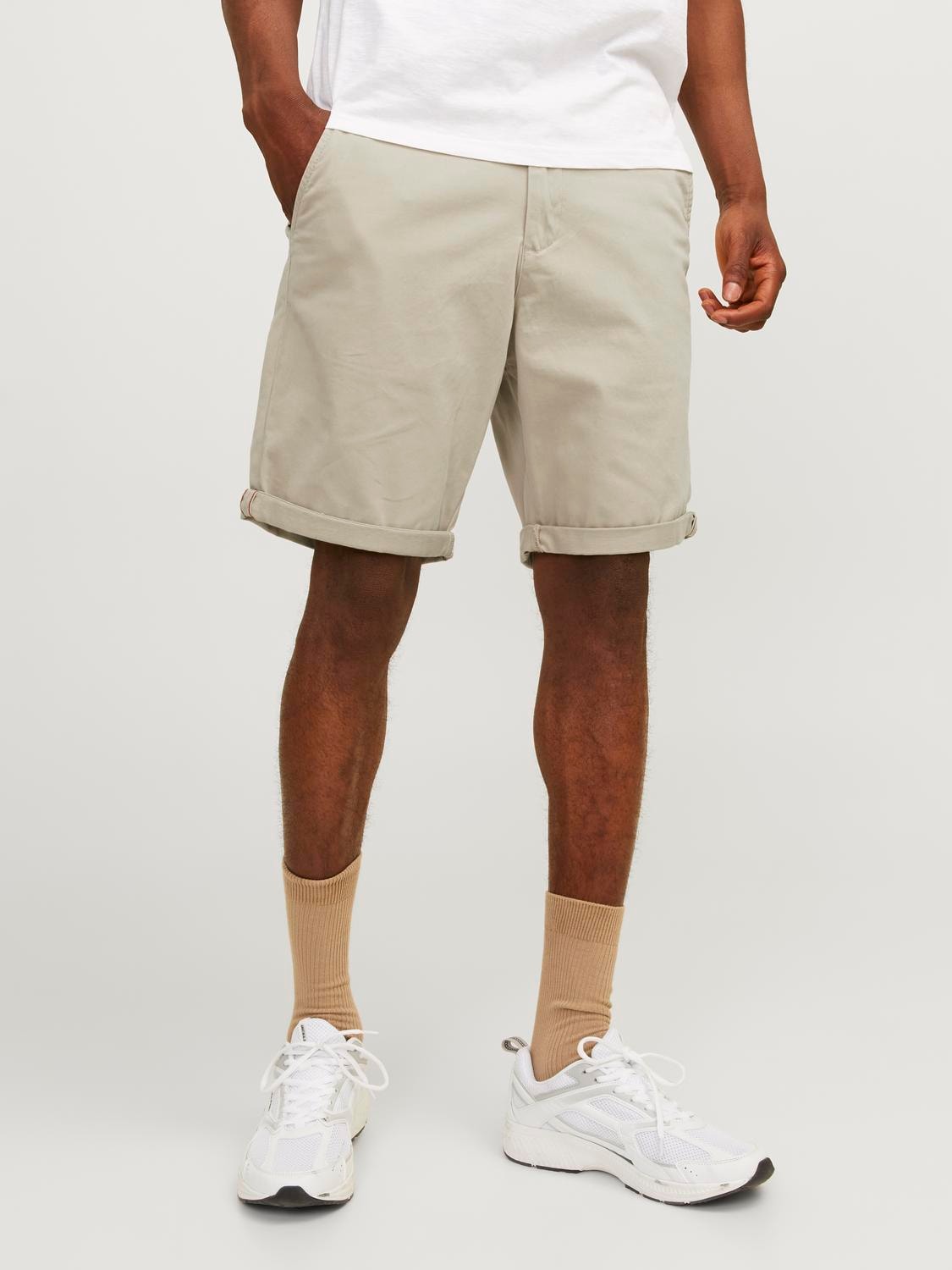 Jack & Jones Chinoshorts "JPSTBOWIE JJSHORTS S", mit Aufschlag