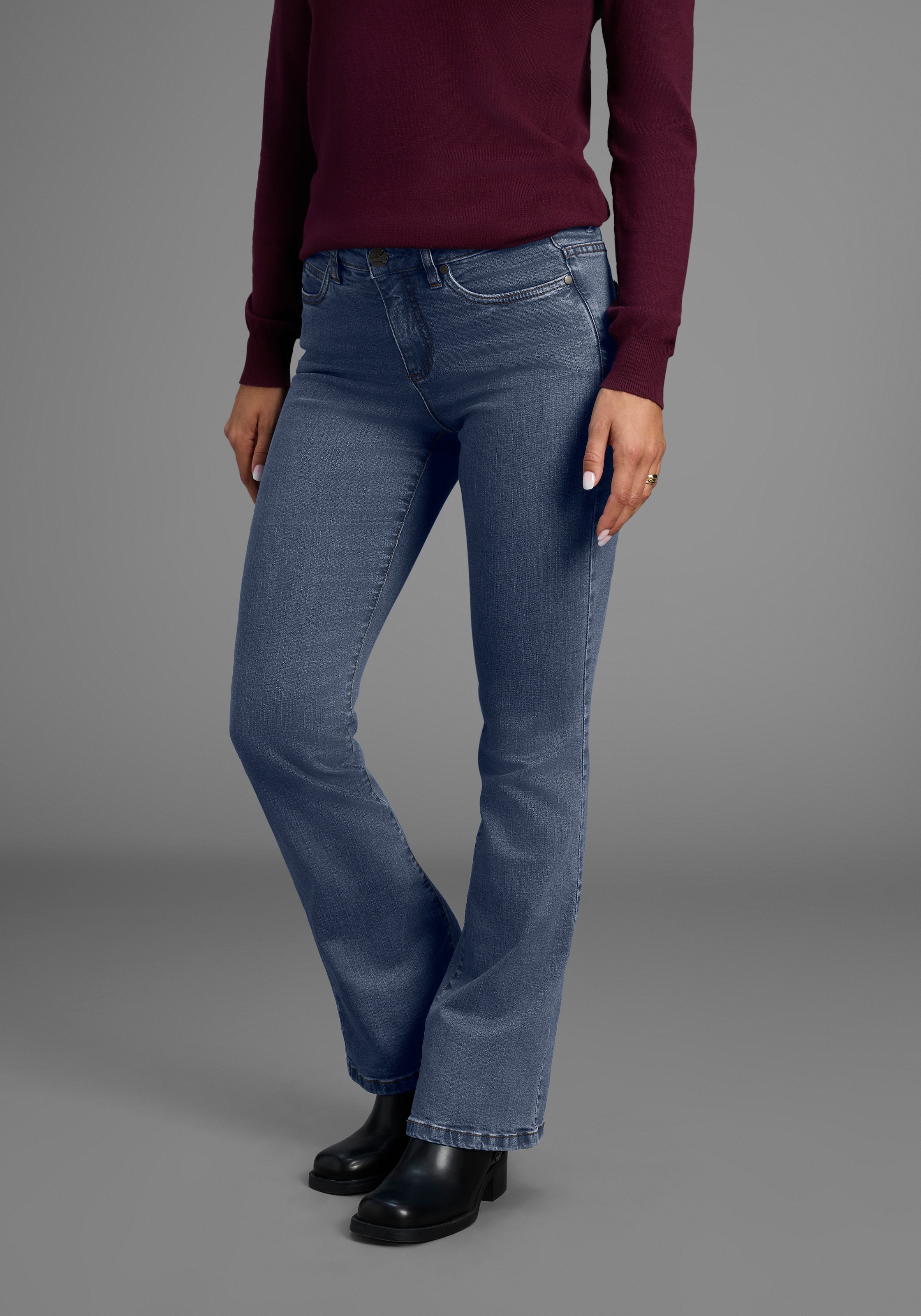Arizona Bootcut-Jeans "Comfort-Fit" ausgestellte Beinform, mit Eingrifftasc günstig online kaufen