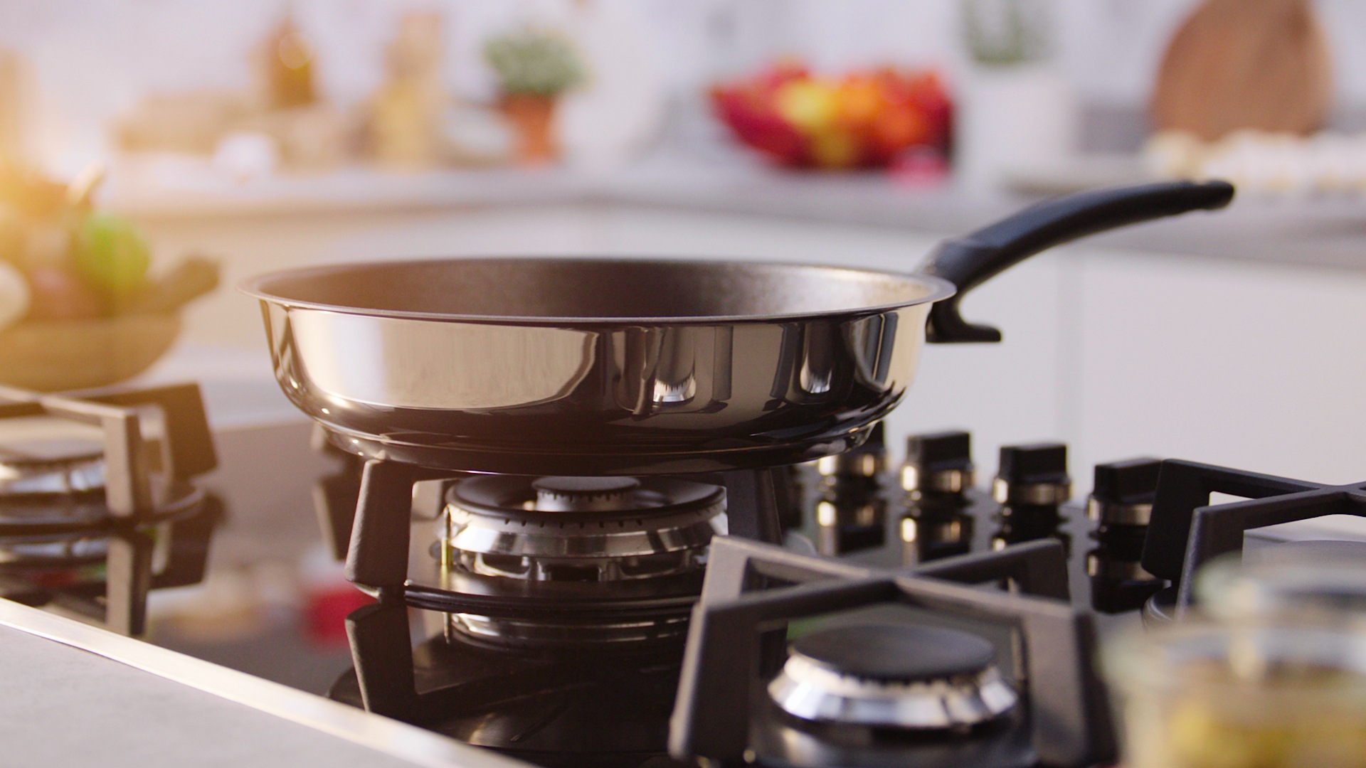 Fissler Bratpfanne "Adamant premium Edelstahlpfanne beschichtet" Edelstahl 18/0 1 Stk. tlg. induktionsgeeignet, kratzfeste Antihaft-Beschichtung, Made in Germany