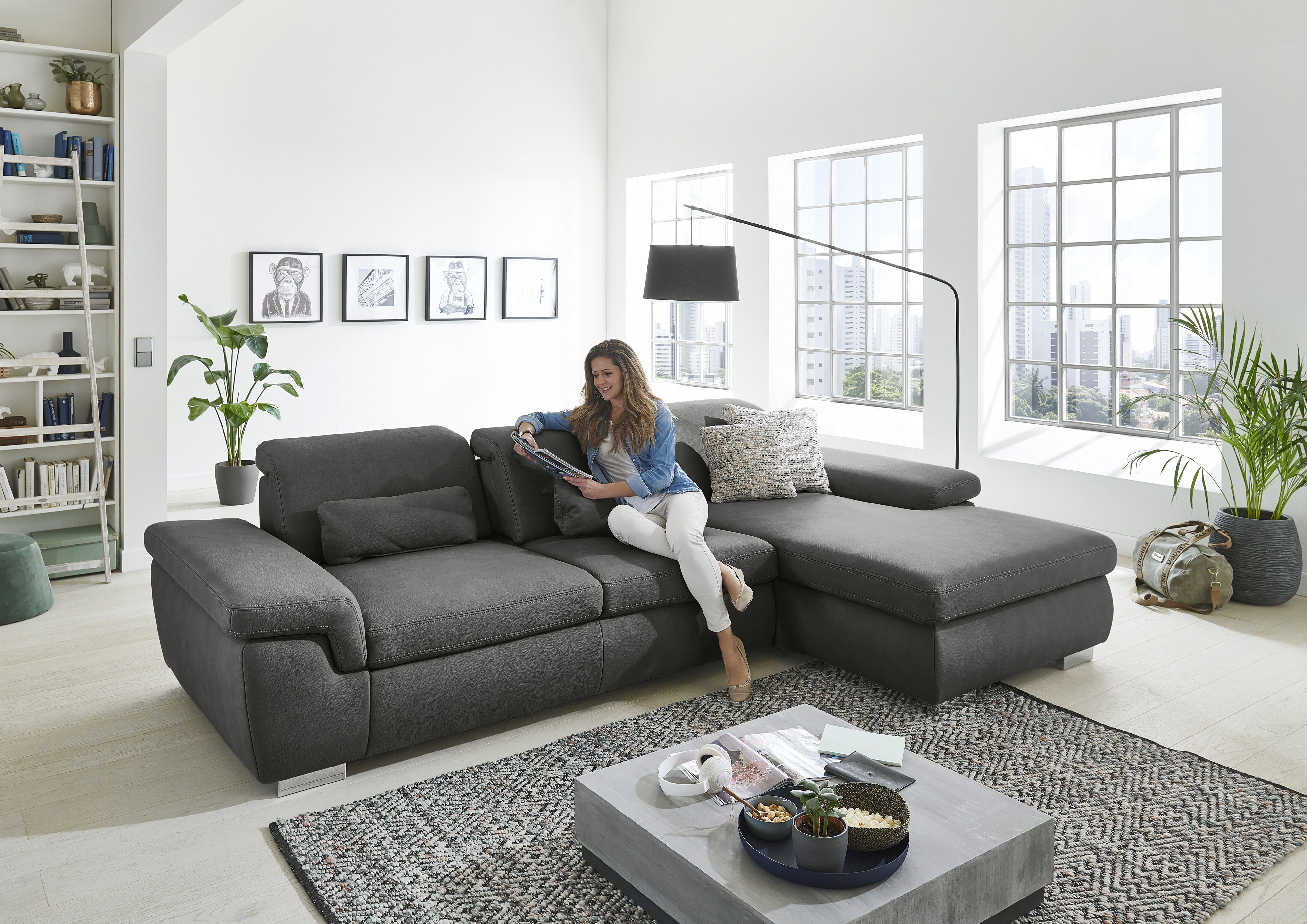 Die PlanBar Ecksofa "MP-IN17041 L-Form, Breite 325 cm" Sitztiefenverstellung, optional Kopfteilverstellung & Schlaffunktion