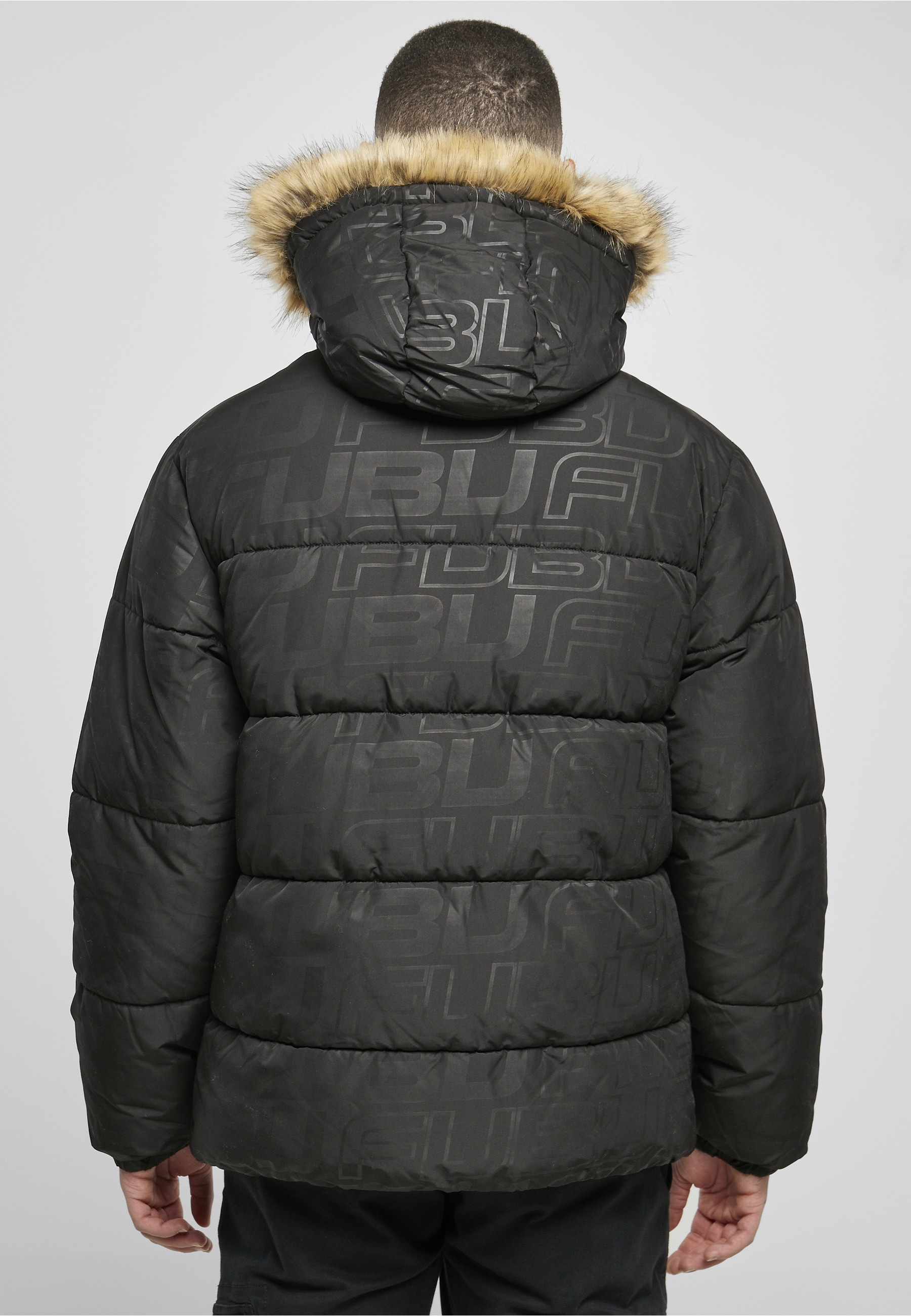 Fubu Winterjacke »Fubu Herren FM224-039-2 FUBU Corporate AOP Puffer Jacket« 1 Stk. tlg. mit Kapuze