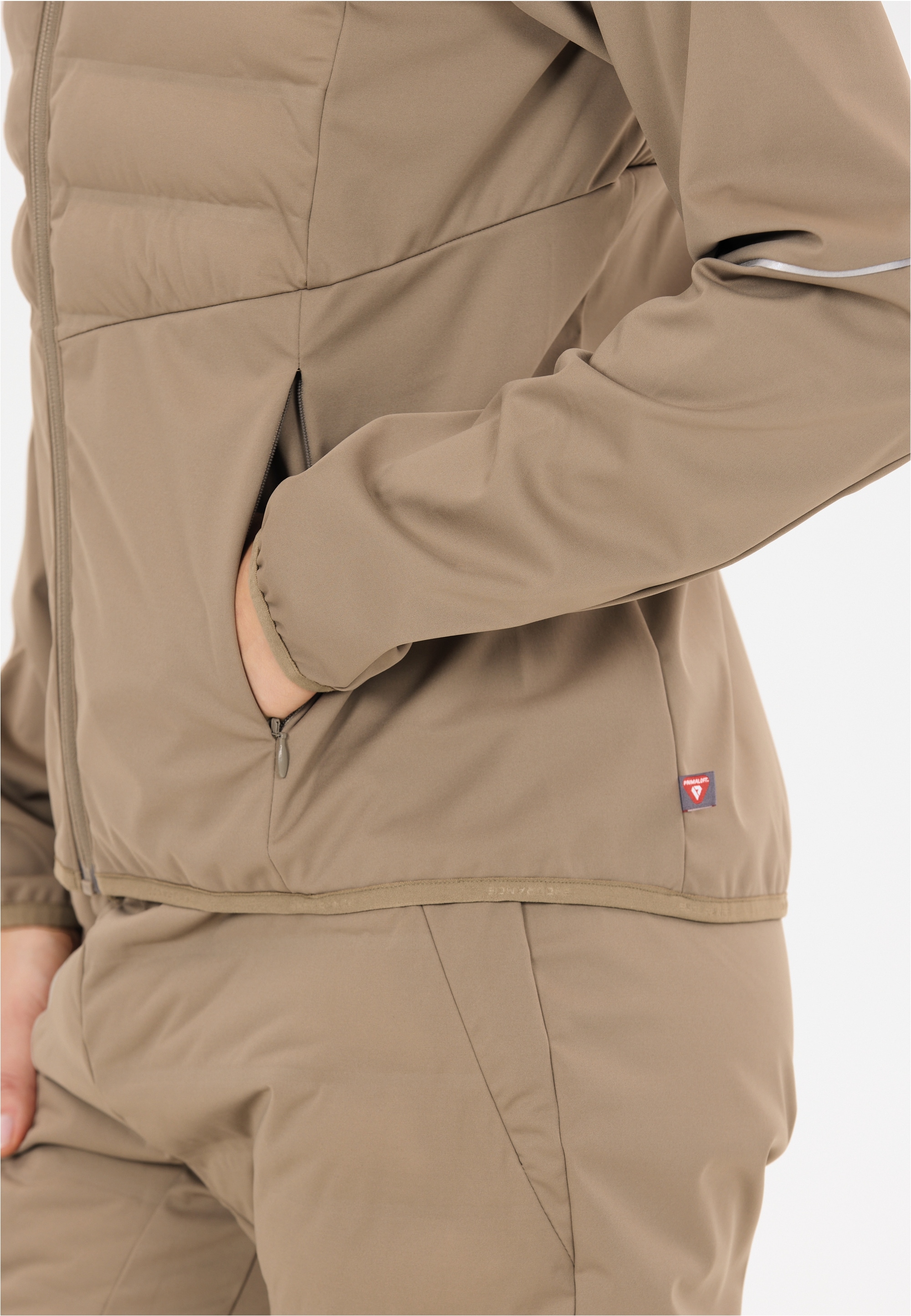 ENDURANCE Laufjacke »Eluna« mit windblockierender und wärmeisolierender Eigenschaft