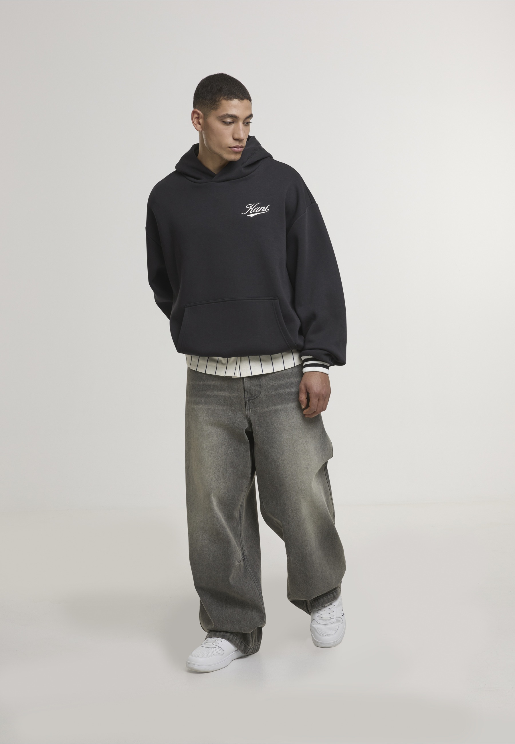 Karl Kani Rundhalspullover »Karl Kani Cursive Varsity Oversized Hoodie« 1