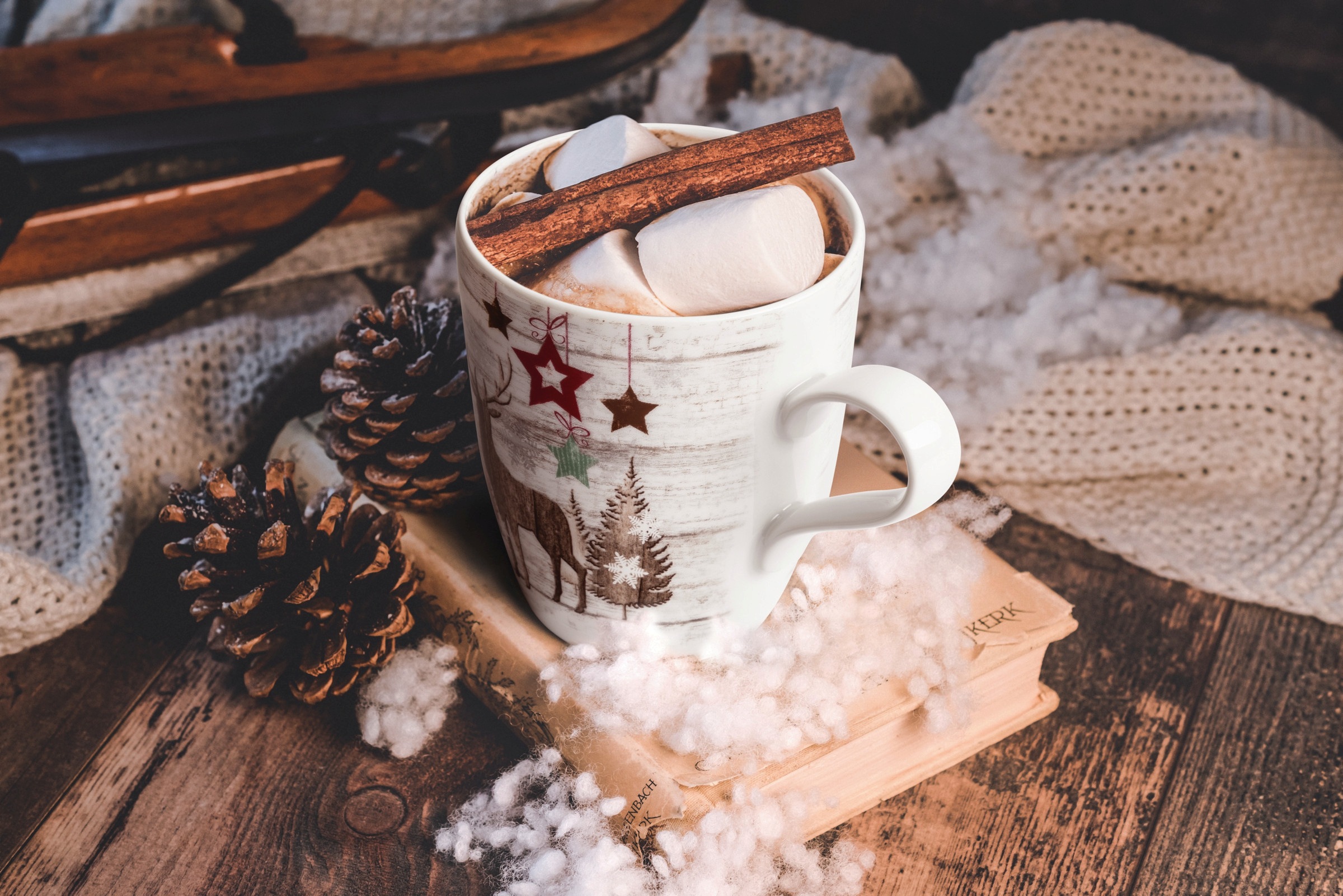 Seltmann Weiden Becher »Life Christmas« Becher mit Henkel 0,40 l und weihnachtlichem Dekor