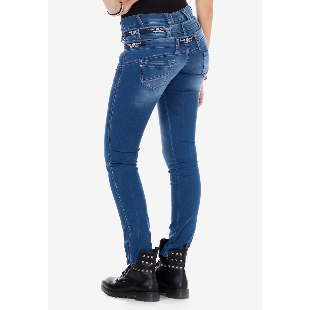 Cipo & Baxx Slim-fit-Jeans, mit auffälligem Dreifachbund in Slim Fit