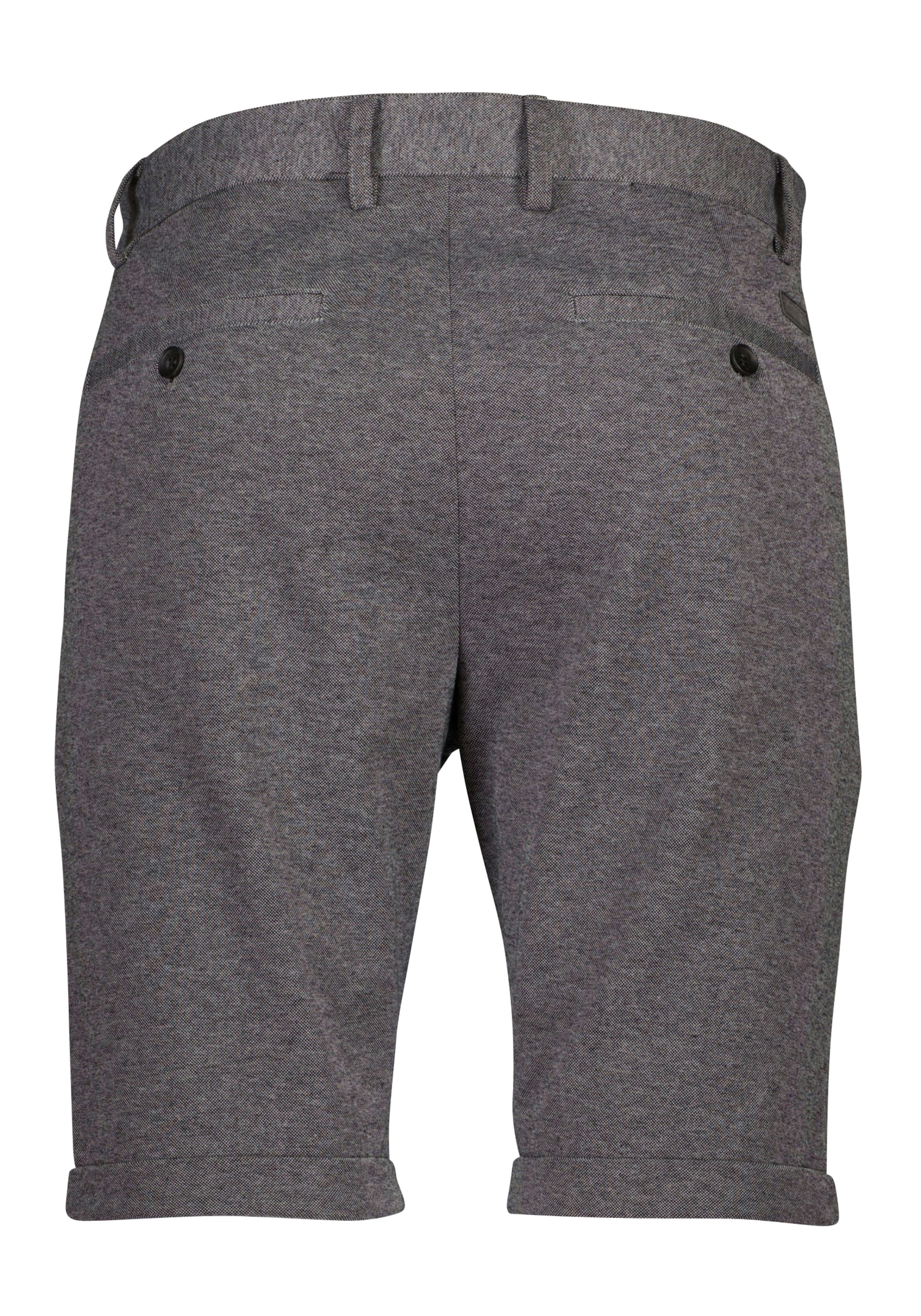 LINDBERGH Chinoshorts  im Slim Fit und mit Viskose und Stretch