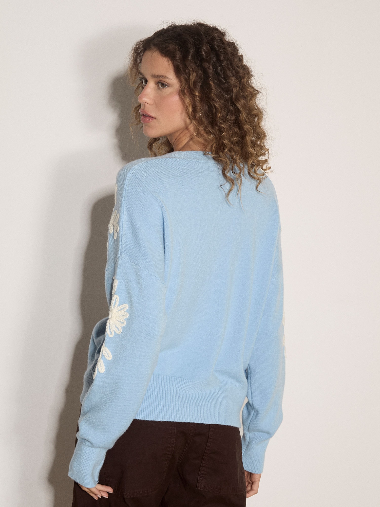 Apricot Cardigan »Cardigan mit Blumenapplikationen« mit Stickerei