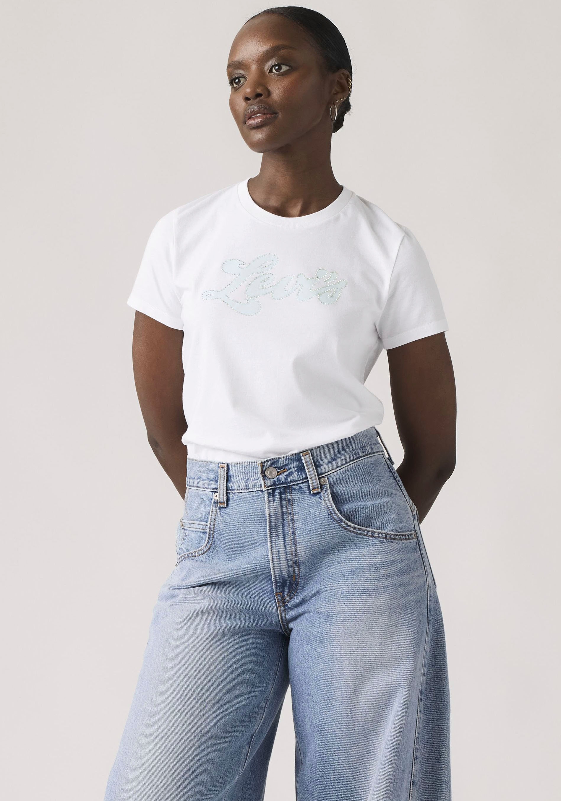 Levis Rundhalsshirt "THE PERFECT TEE" mit Logo im Metallic-Holo Print
