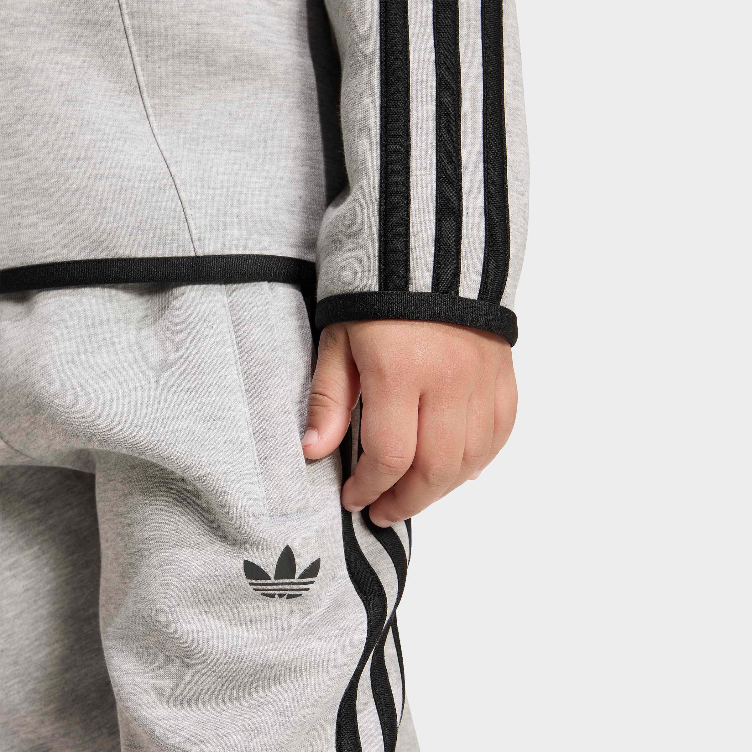 adidas Originals Trainingsanzug »TS« 2 für Kinder, sportlicher Stil, zweiteiliges Set, aus Baumwolle
