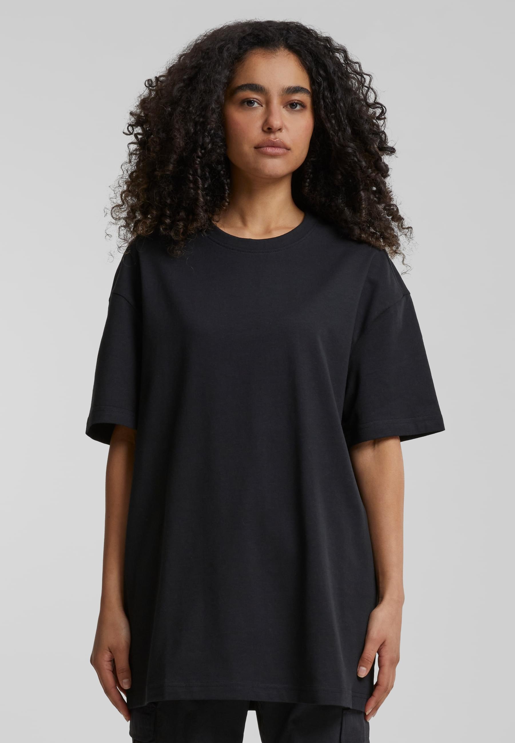 URBAN CLASSICS T-Shirt »Urban Classics Damen Ladies Oversized Boyfriend Tee«, (1 tlg.)