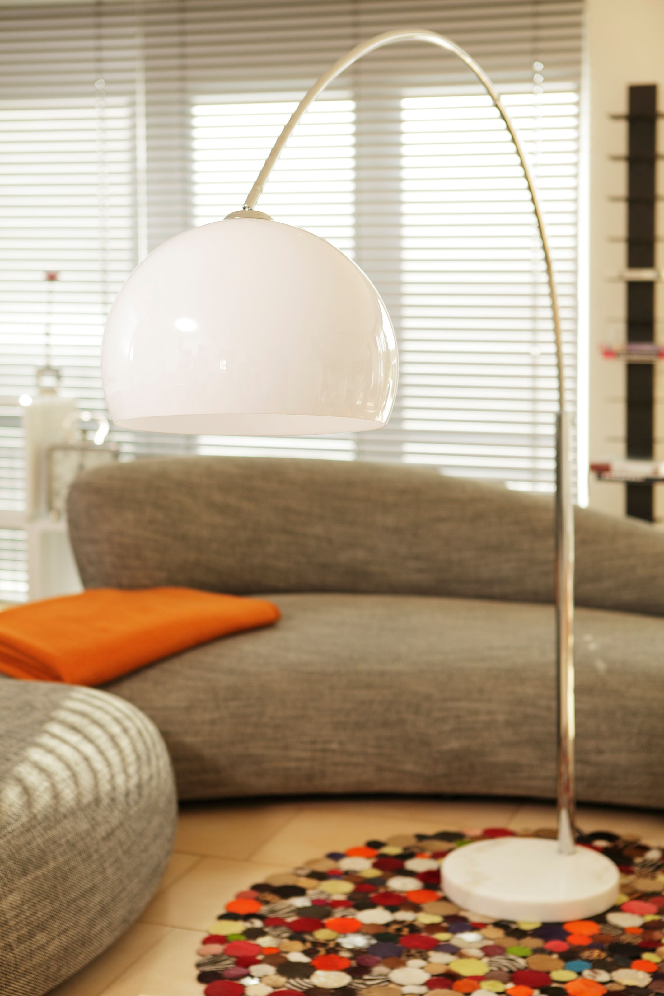 SalesFever Bogenlampe »Knud«, 1 flammig, Leuchtmittel E27 | ohne Leuchtmittel, Höhenverstellbar, mit Dimmschalter, echter Marmorfuß