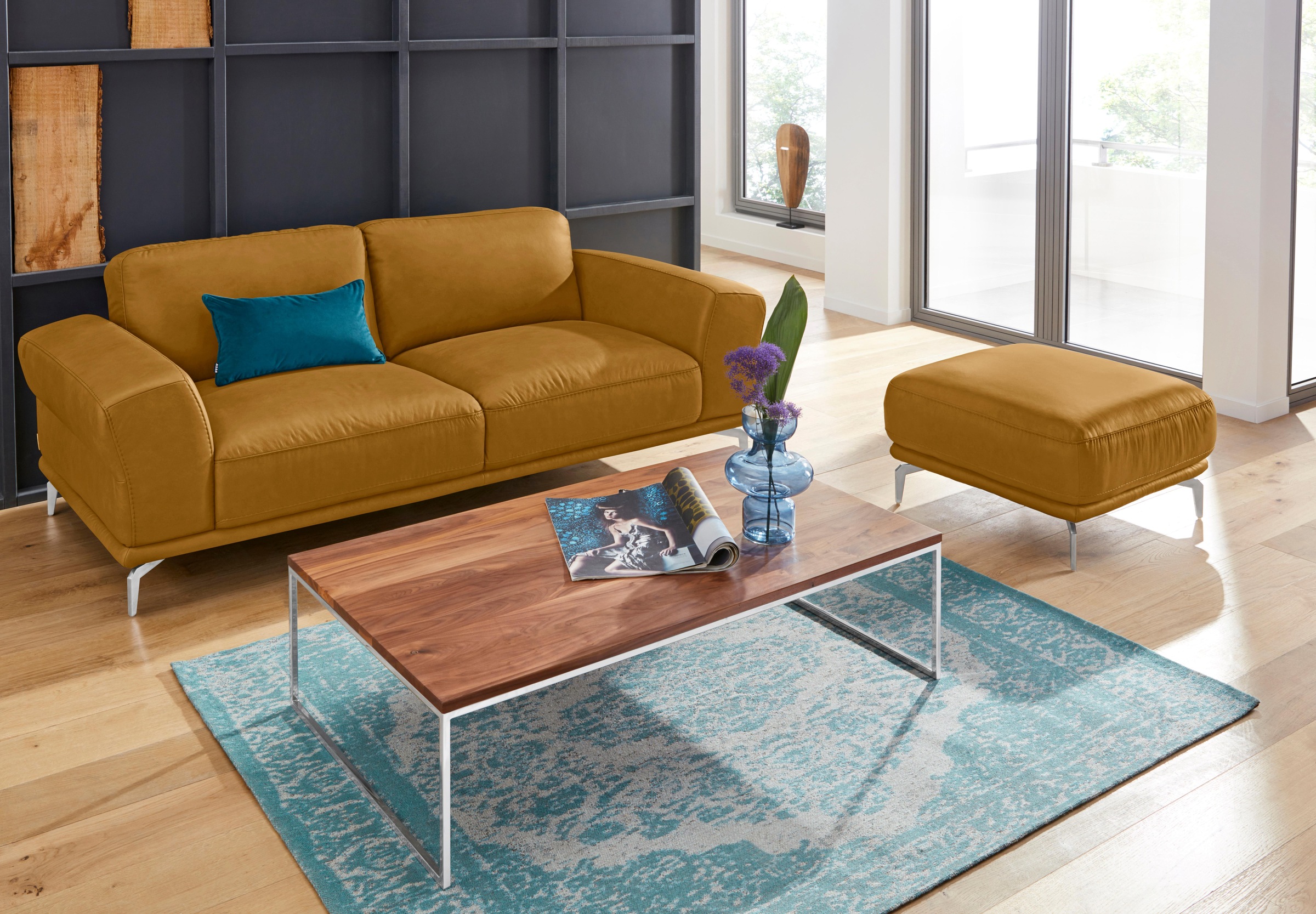 W.SCHILLIG 2,5-Sitzer "montanaa Designsofa mit erstklassigem Sitzkomfort, Ferderkern" mit Metallfüßen in Chrom glänzend, Breite 212 cm
