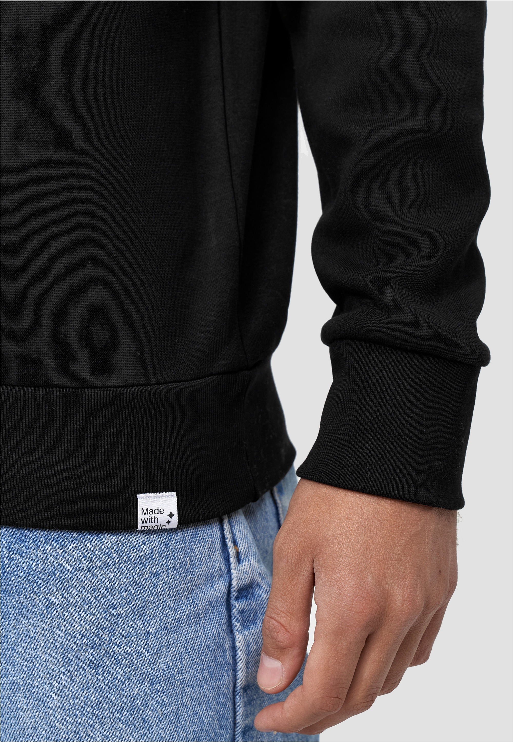 MIKON Sweatshirt, im modischen Design