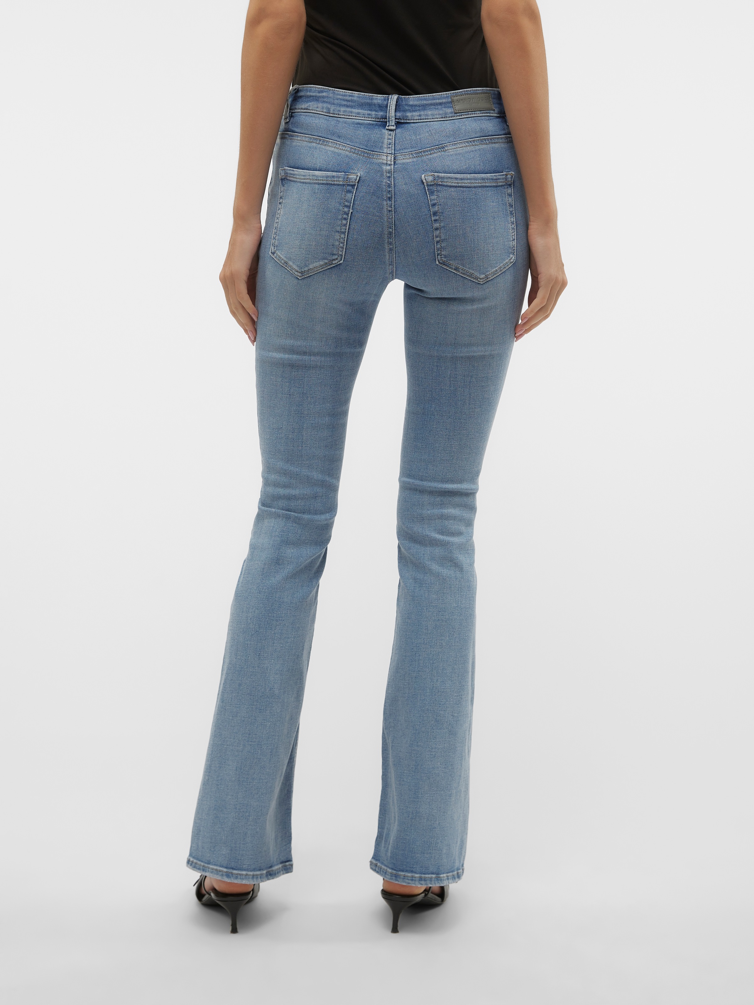 Thumbnail - Vero Moda "VMFLASH MR FLARED JEANS LI371 GA NOOS" Baumwollmischung mit Stretch, regular waist, bootcut fit