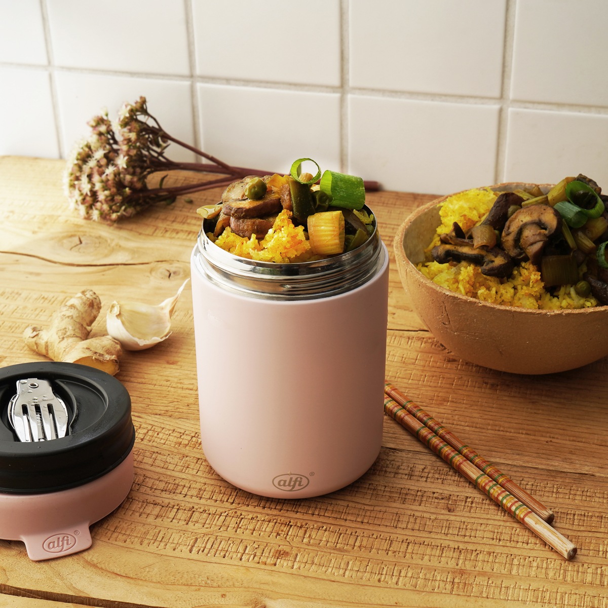 Alfi Thermobehälter »ISO FOOD MUG, Thermobehälter für Essen, spülmaschinenfest«, (1 tlg.), 0,35l, 5h heiß & 10h kalt, dicht & auslaufsicher, mit Göffel