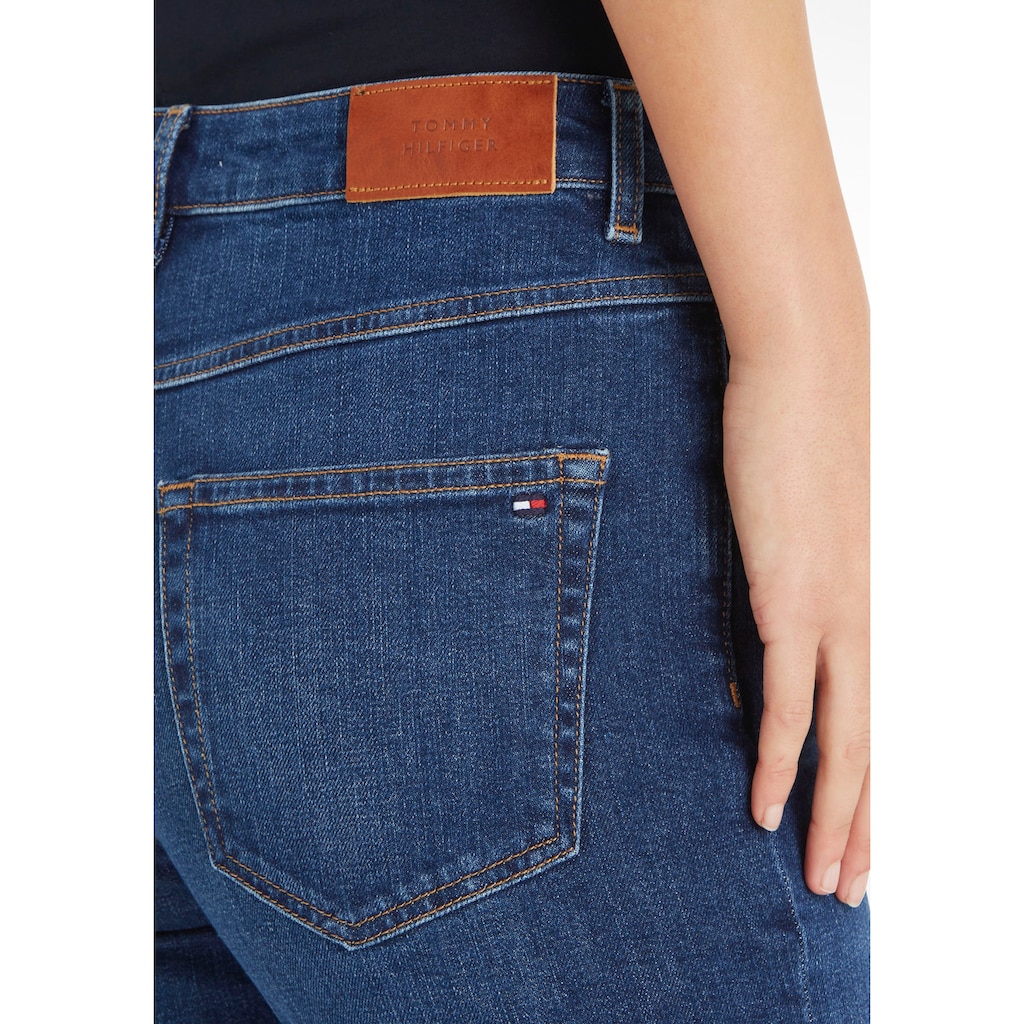 Tommy Hilfiger Straight-Jeans »CLASSIC STRAIGHT HW«, mit Tommy Hilfiger Leder-Badge