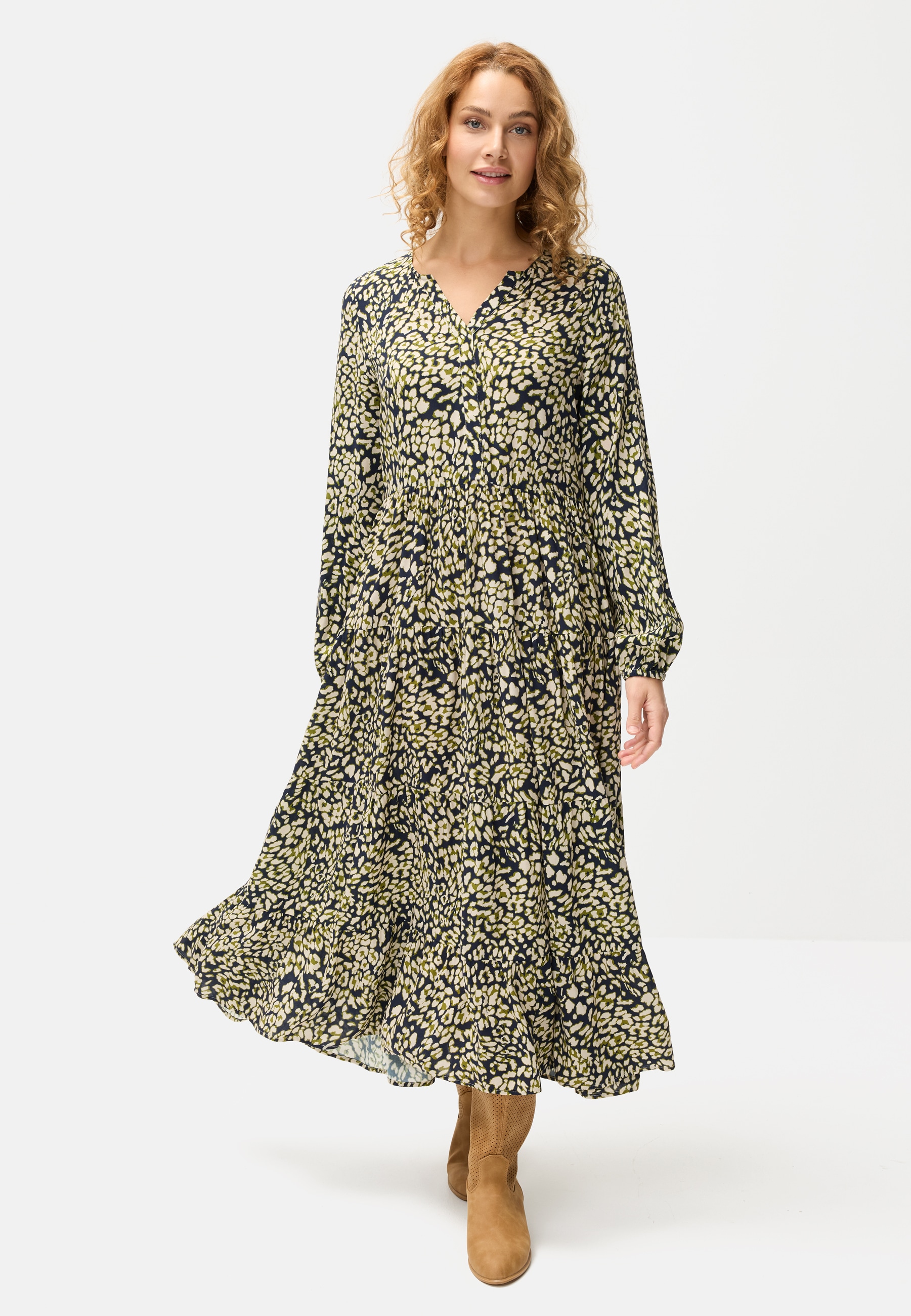 LASCANA Maxikleid, mit Leoprint und Volants, Volantkleid günstig online kaufen