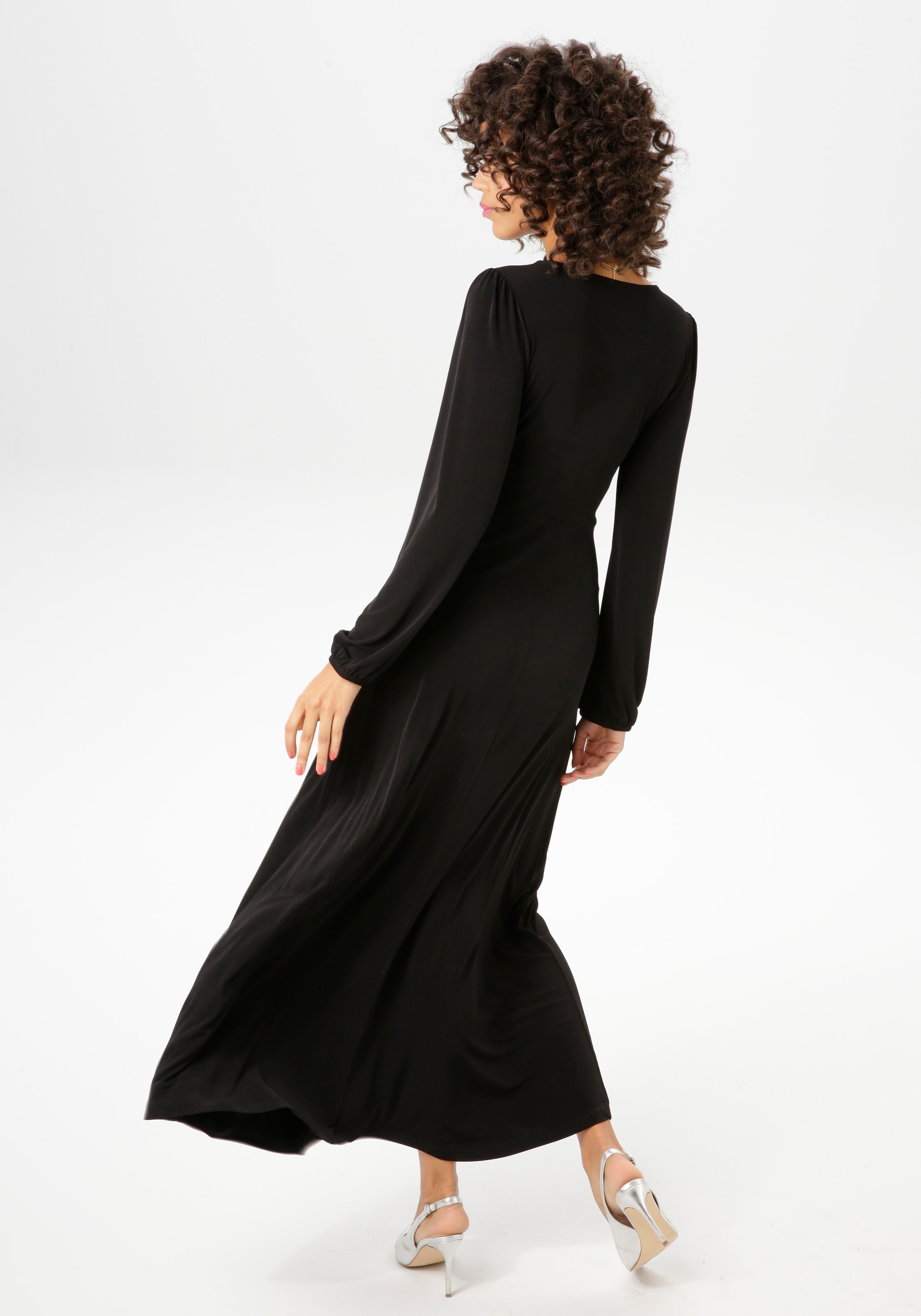 Aniston CASUAL Maxikleid, mit raffiniertem Knoten am Dekolleté - NEUE KOLLEKTION