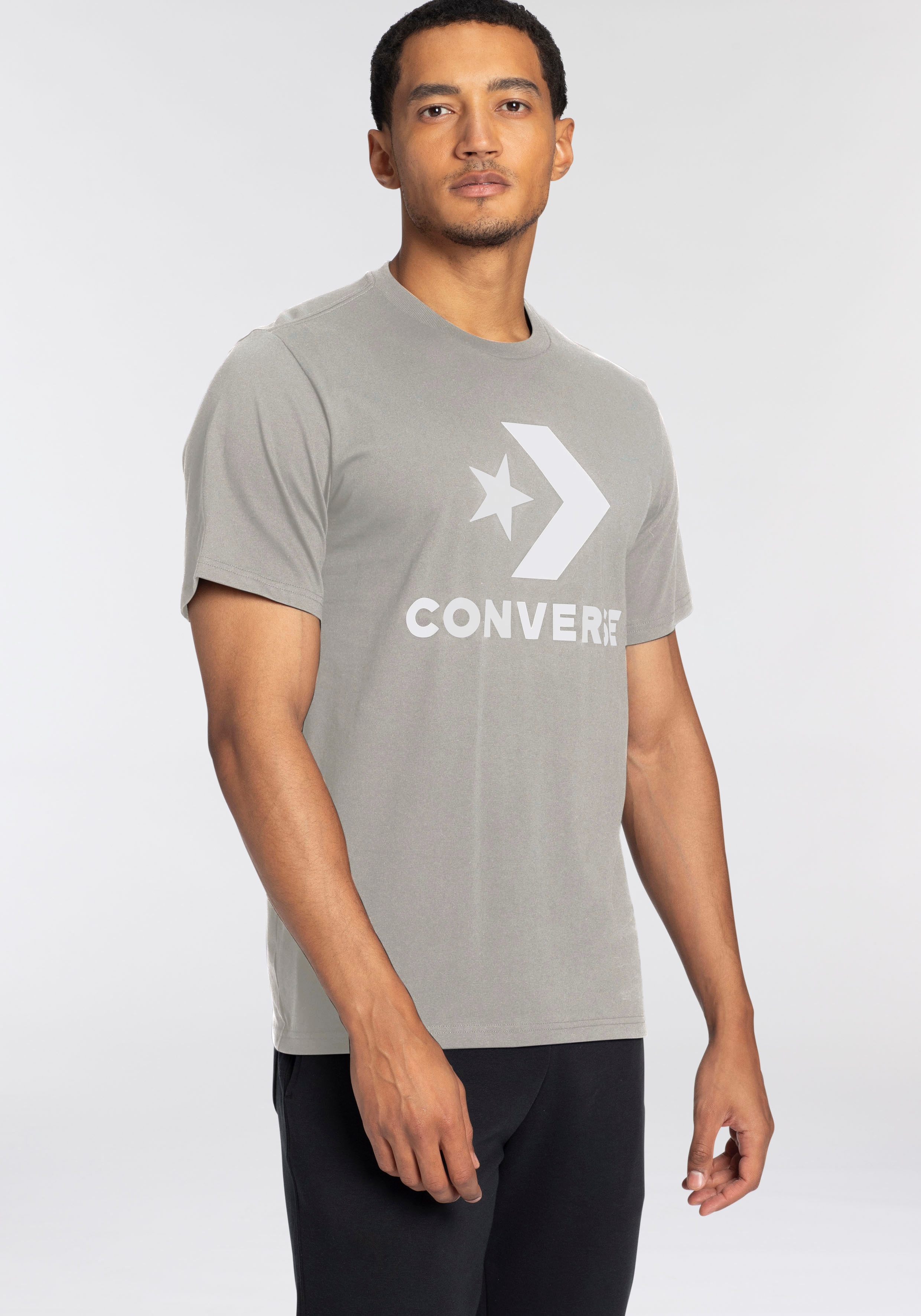 Converse "STANDARD FIT CENTER FRONT LARGE LOGO STAR CHEV SS TEE" Kurzarm, mit Rundhalsausschnitt, aus Baumwolle