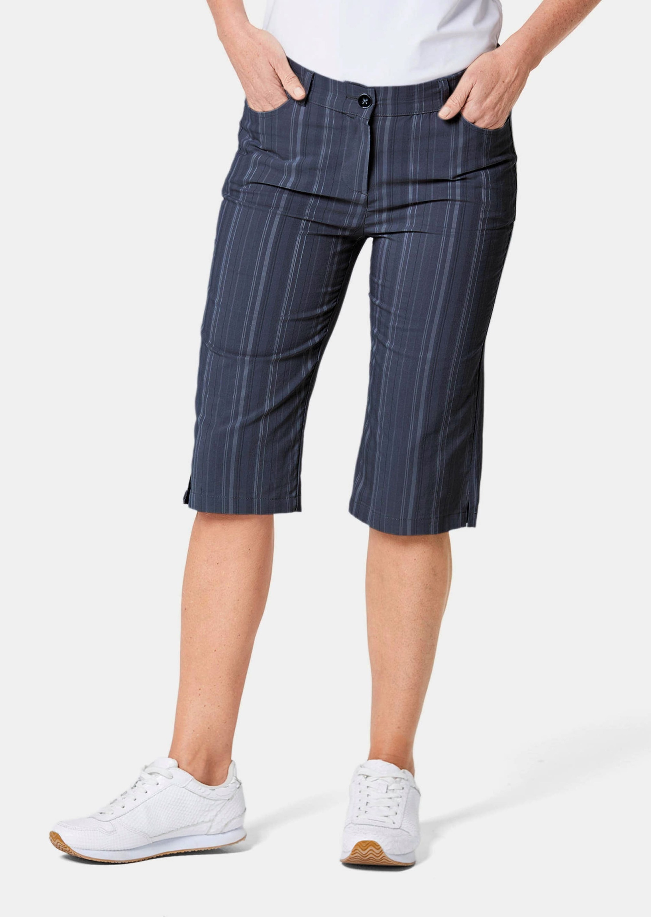 Stoffhose GOLDNER "Kurzgröße Bermuda in strukturierter elastischer Ware", Damen, Gr. 22, K-Gr, blau (dunkelmarine), Obermaterial: 45% Elastomultiester ELE. 44% Baumwolle CO. 7% Viskose CV. 4% Polyester PES., Hosen Stoffhose 2